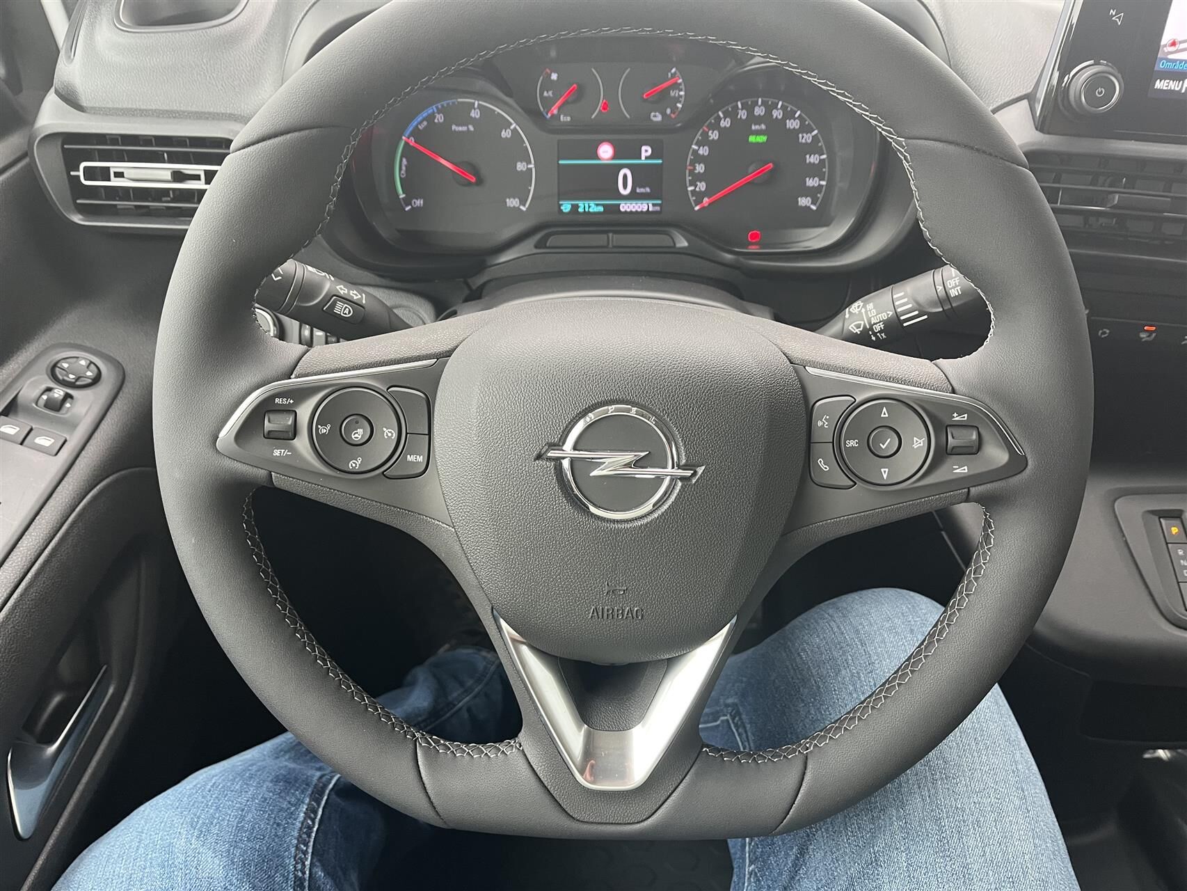 Billede af Opel Combo-e L1 EL Innovation 136HK Van Aut.