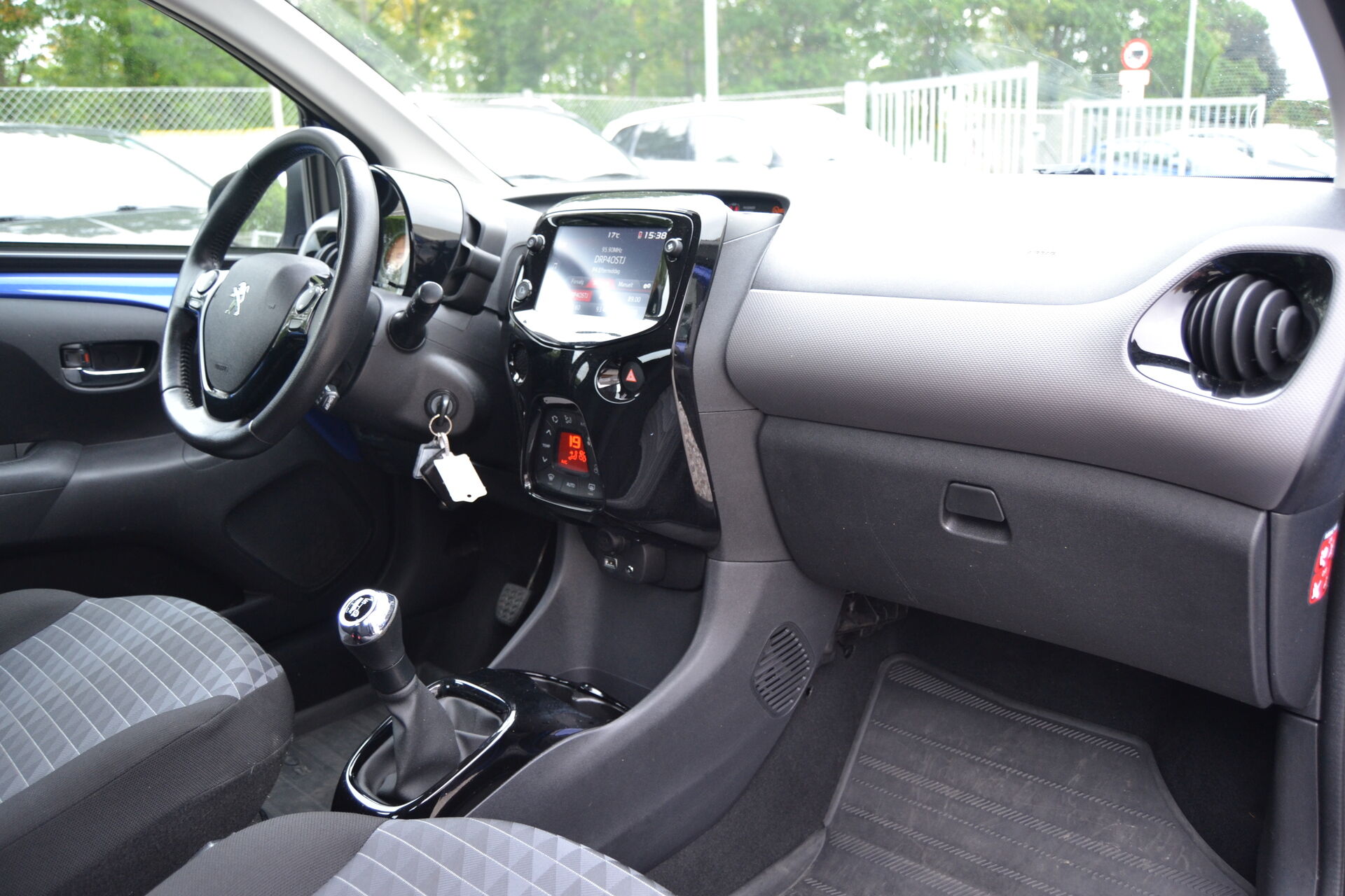 Billede af Peugeot 108 1,0 e-Vti Allure 72HK 5d