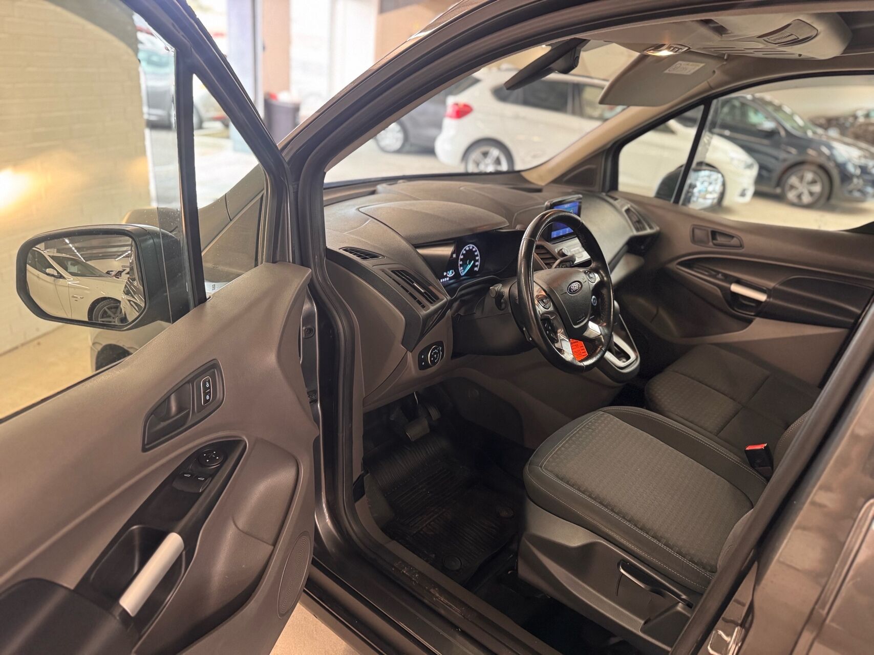 Billede af Ford Transit Connect Kort 1,5 EcoBlue Trend 120HK Van 8g Aut.