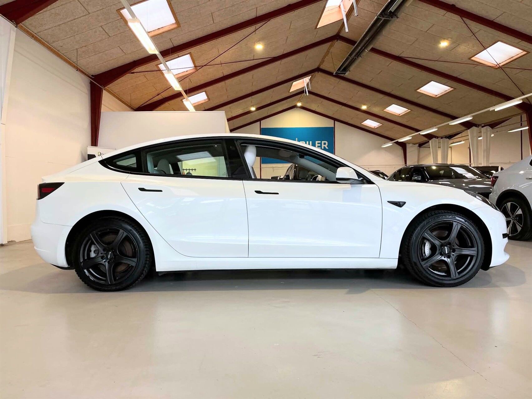 Billede af Tesla Model 3 EL Standard Range Plus 283HK Aut. 