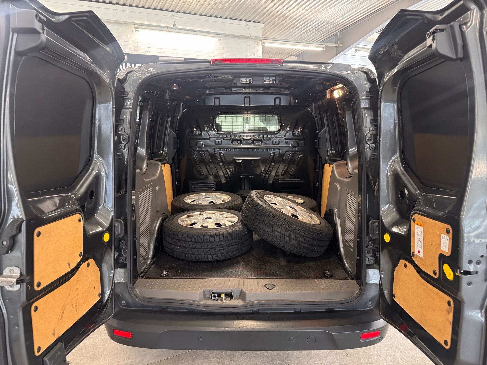 Billede af Ford Transit Connect Kort 1,5 EcoBlue Trend 120HK Van 8g Aut.
