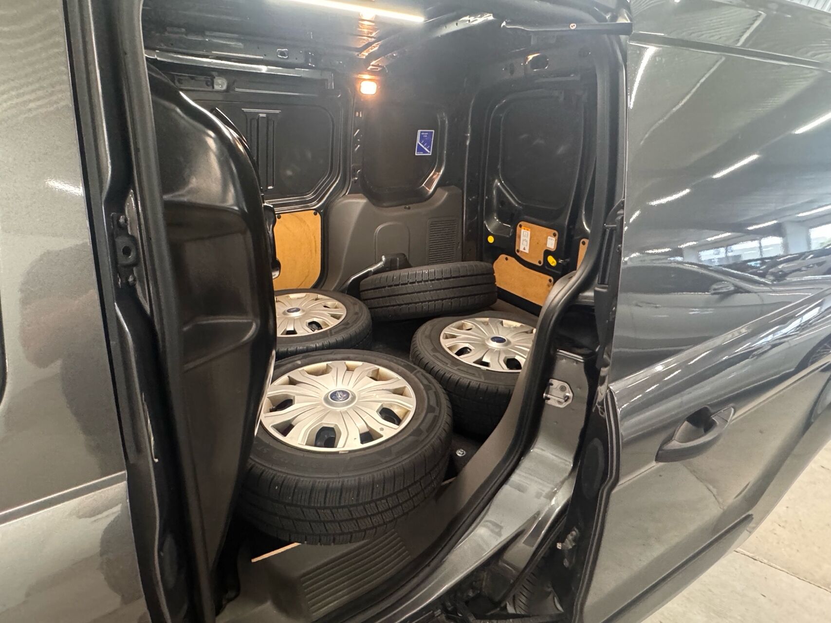 Billede af Ford Transit Connect Kort 1,5 EcoBlue Trend 120HK Van 8g Aut.