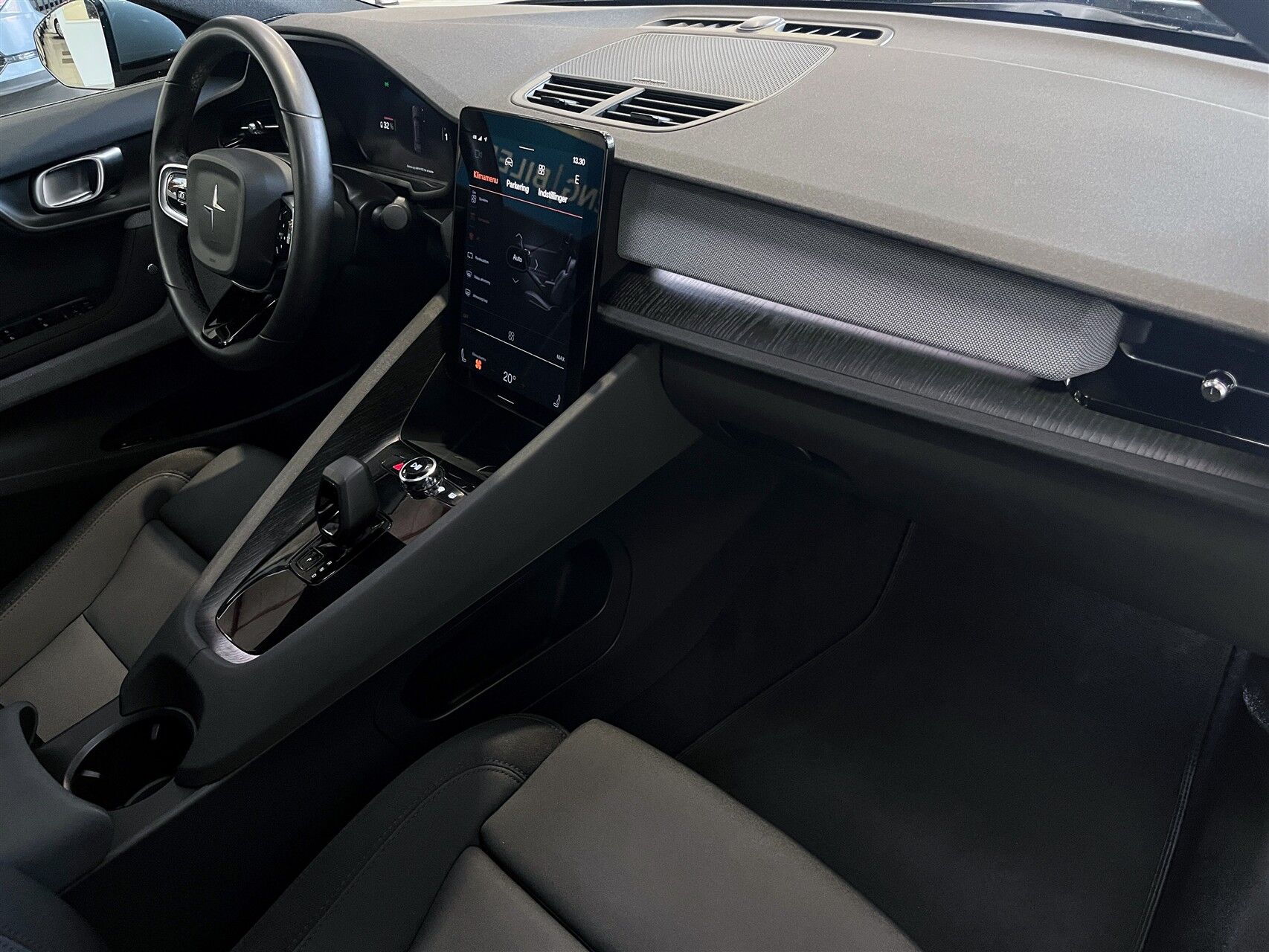 Billede af Polestar 2 EL Intro Dual motor AWD 408HK 5d Aut.