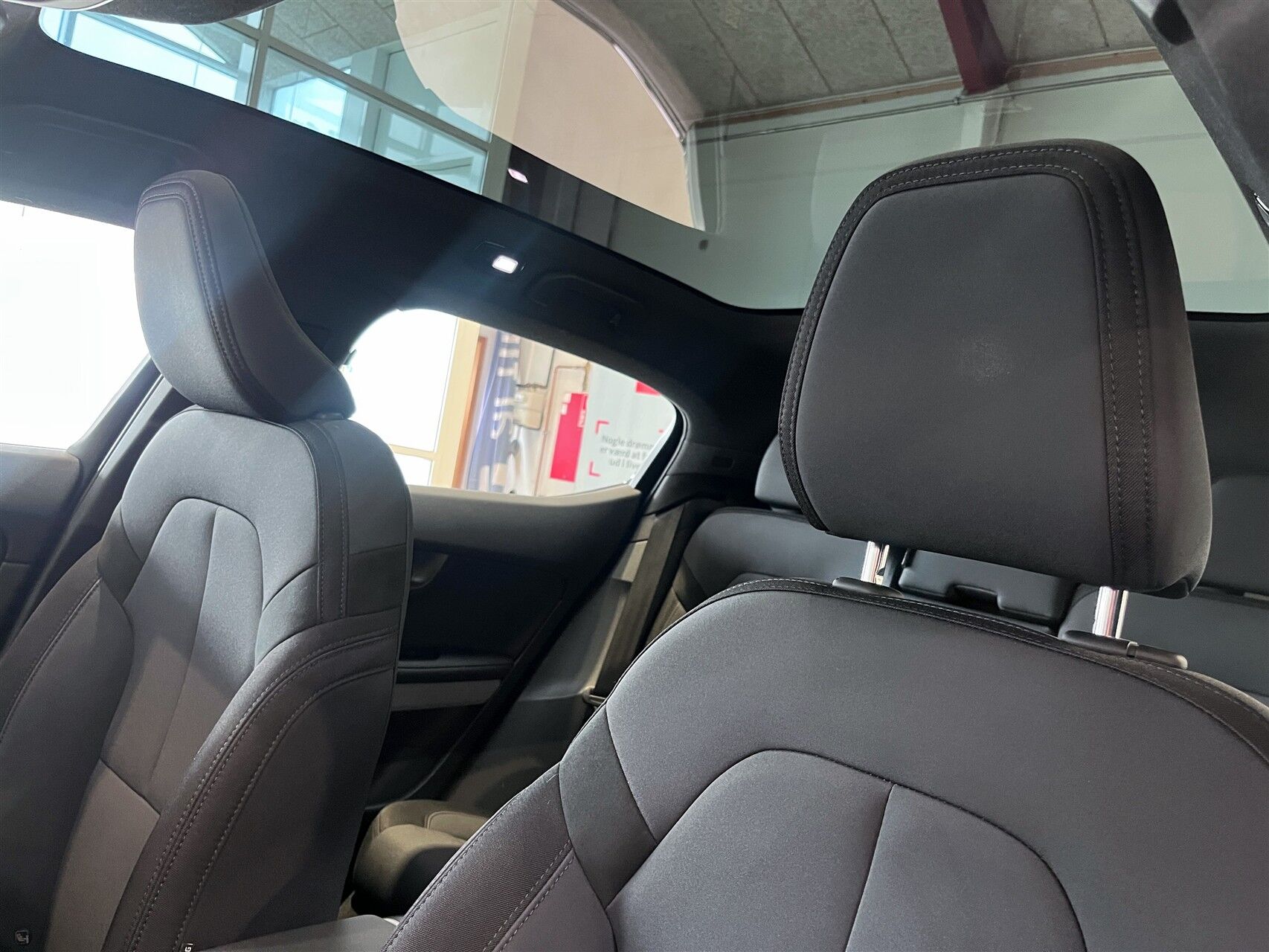 Billede af Polestar 2 EL Intro Dual motor AWD 408HK 5d Aut.