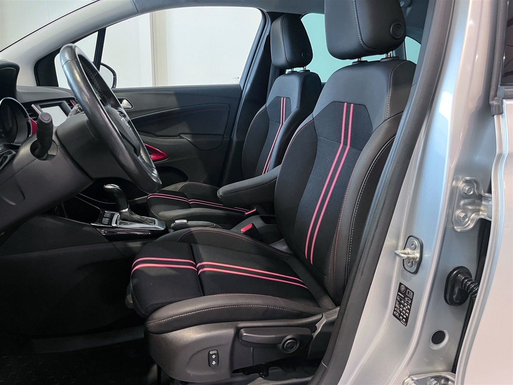 Billede af Opel Crossland 1,2 PureTech GS-Line 130HK 5d 6g Aut.
