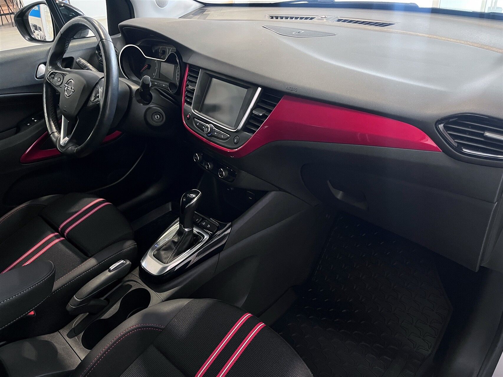 Billede af Opel Crossland 1,2 PureTech GS-Line 130HK 5d 6g Aut.