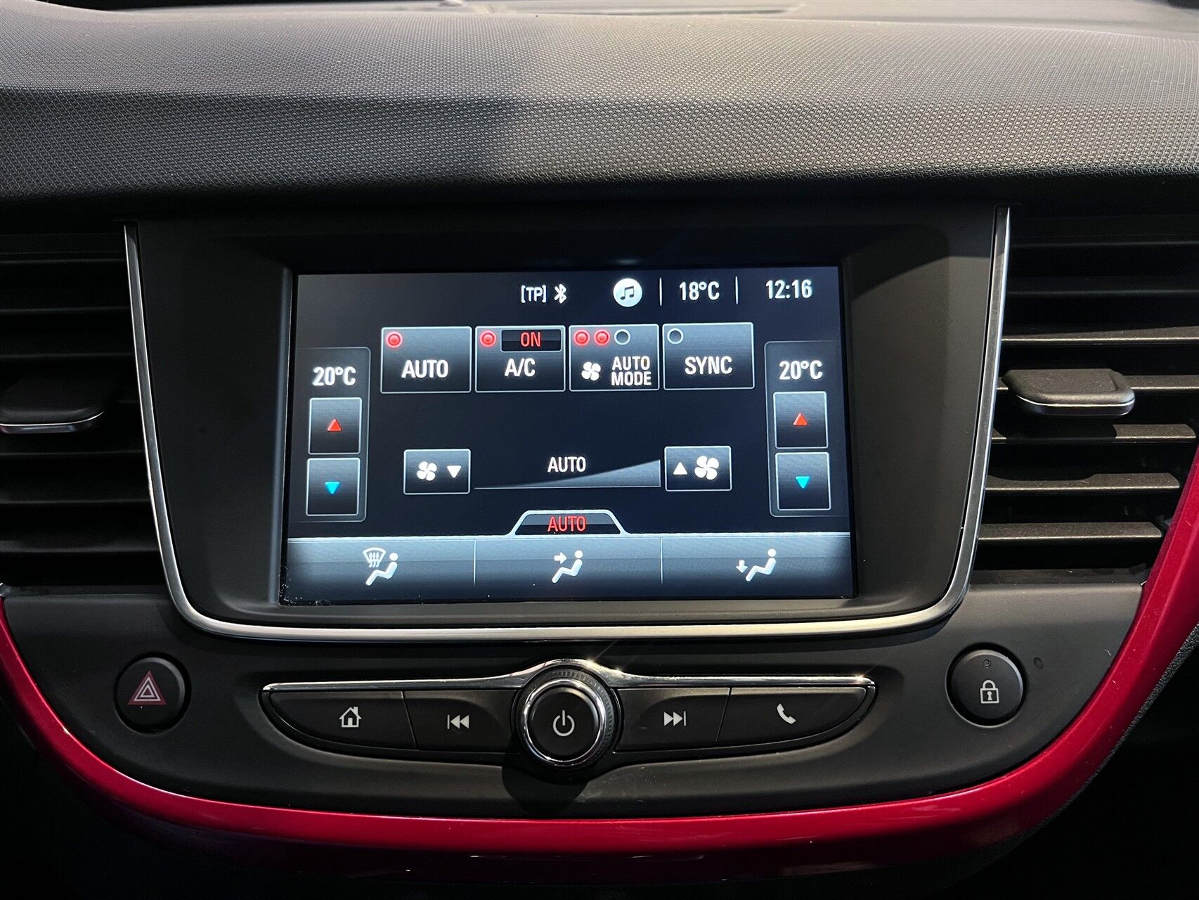 Billede af Opel Crossland 1,2 PureTech GS-Line 130HK 5d 6g Aut.
