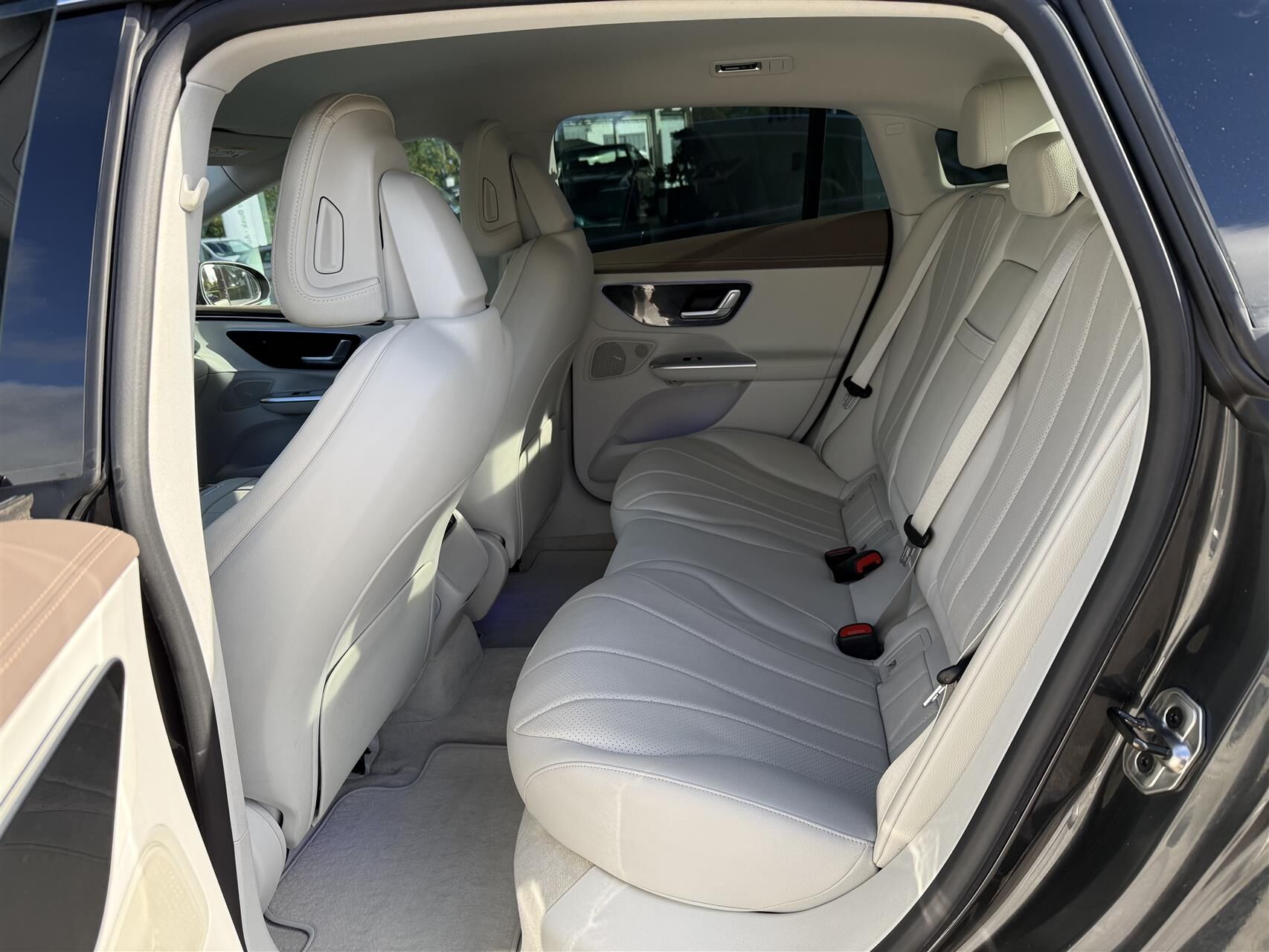 Billede af Mercedes-Benz EQE 350 EL 292HK Aut.