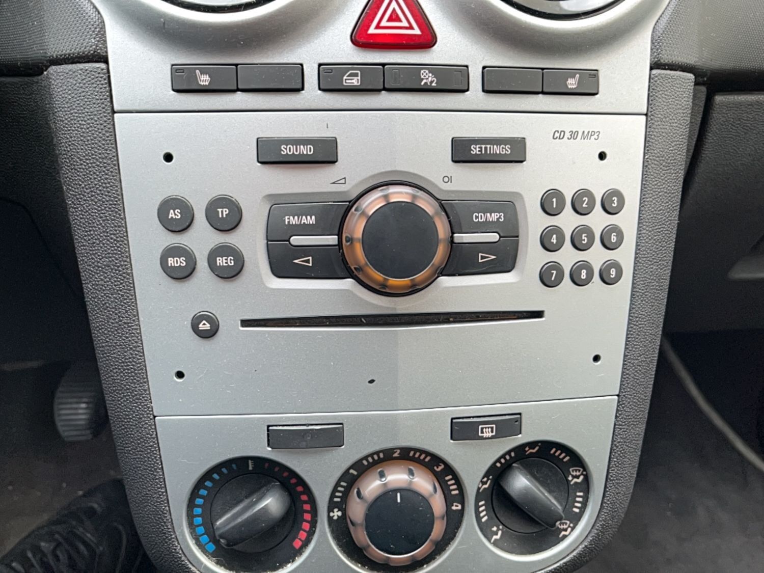 Billede af Opel Corsa 1,2 Twinport Cosmo 80HK 3d