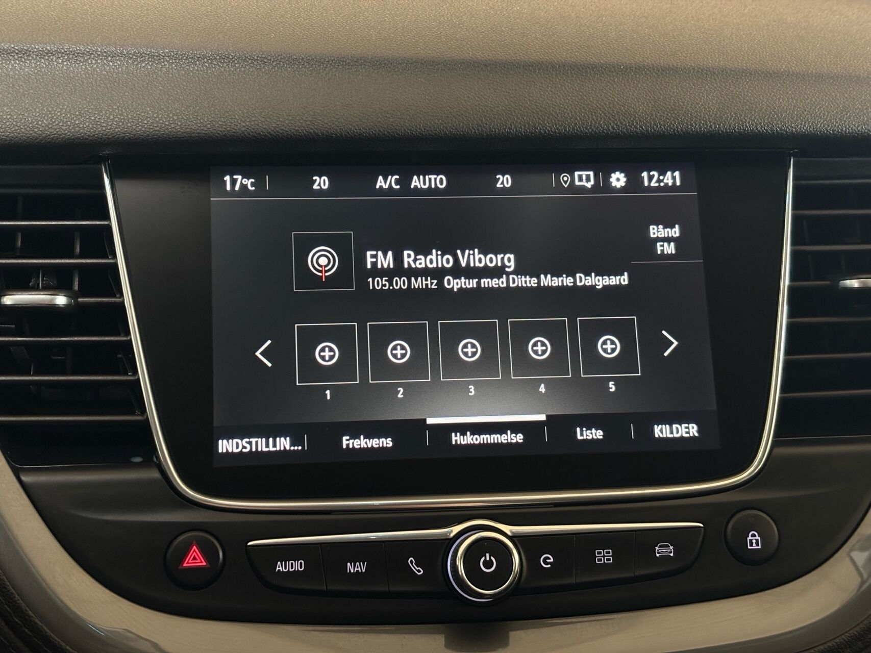 Billede af Opel Grandland X 1,6 PHEV  Plugin-hybrid Ultimate 225HK 5d 8g Aut.