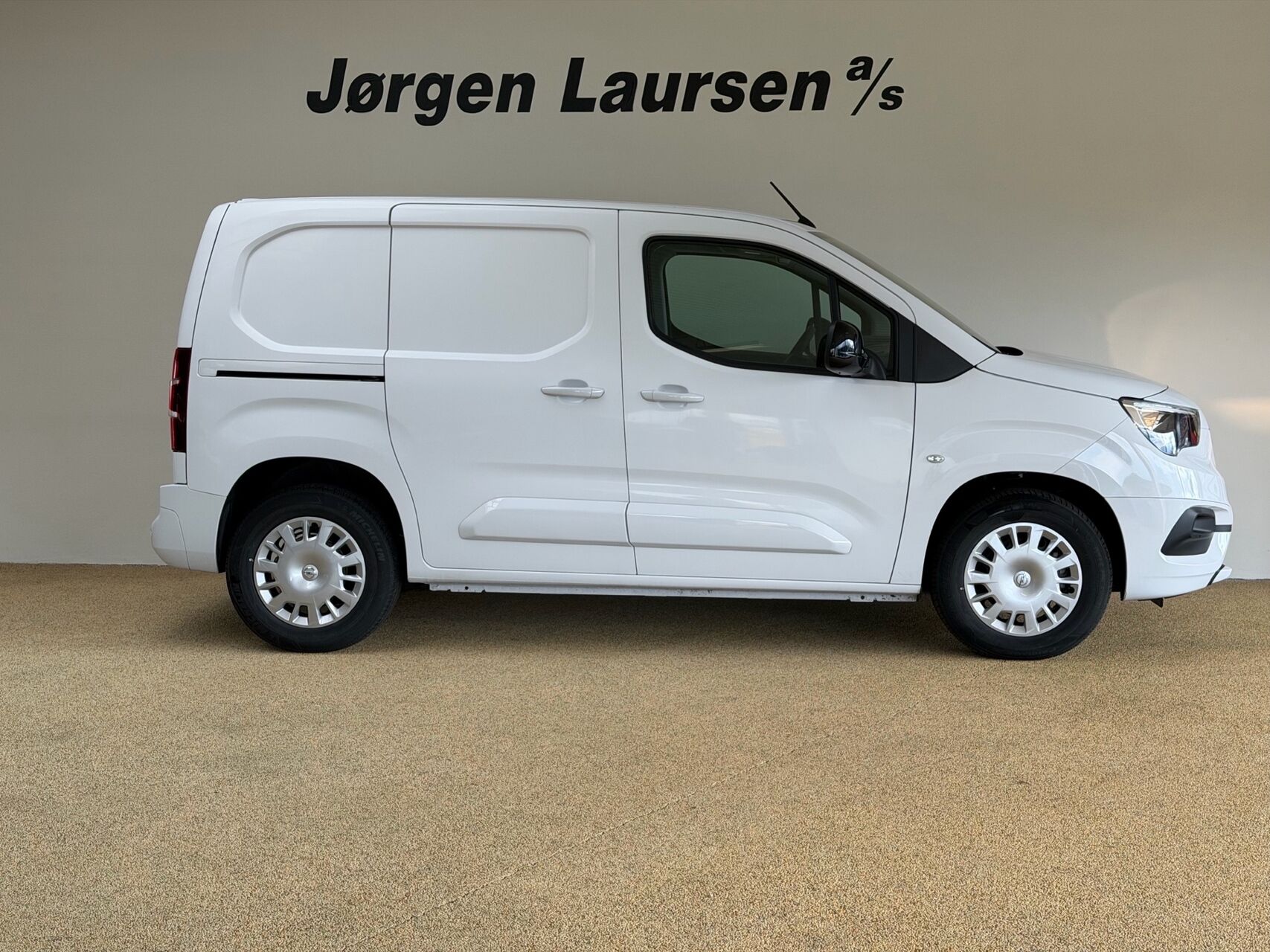 Billede af Opel COMBO-e ENJ L1 50 kWh 136 