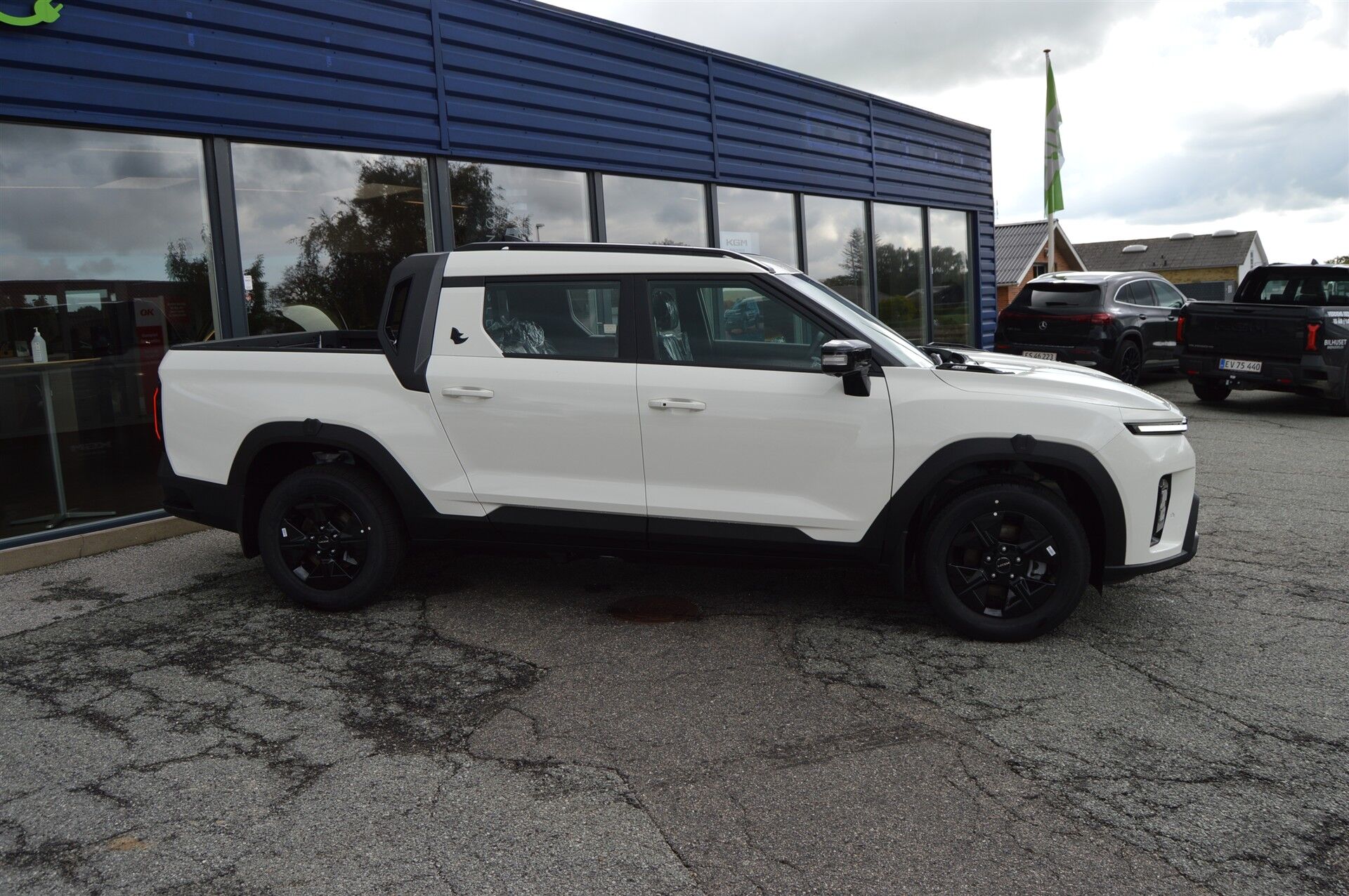Billede af KGM Musso EV EL Black Line AWD 237HK DobKab Aut.
