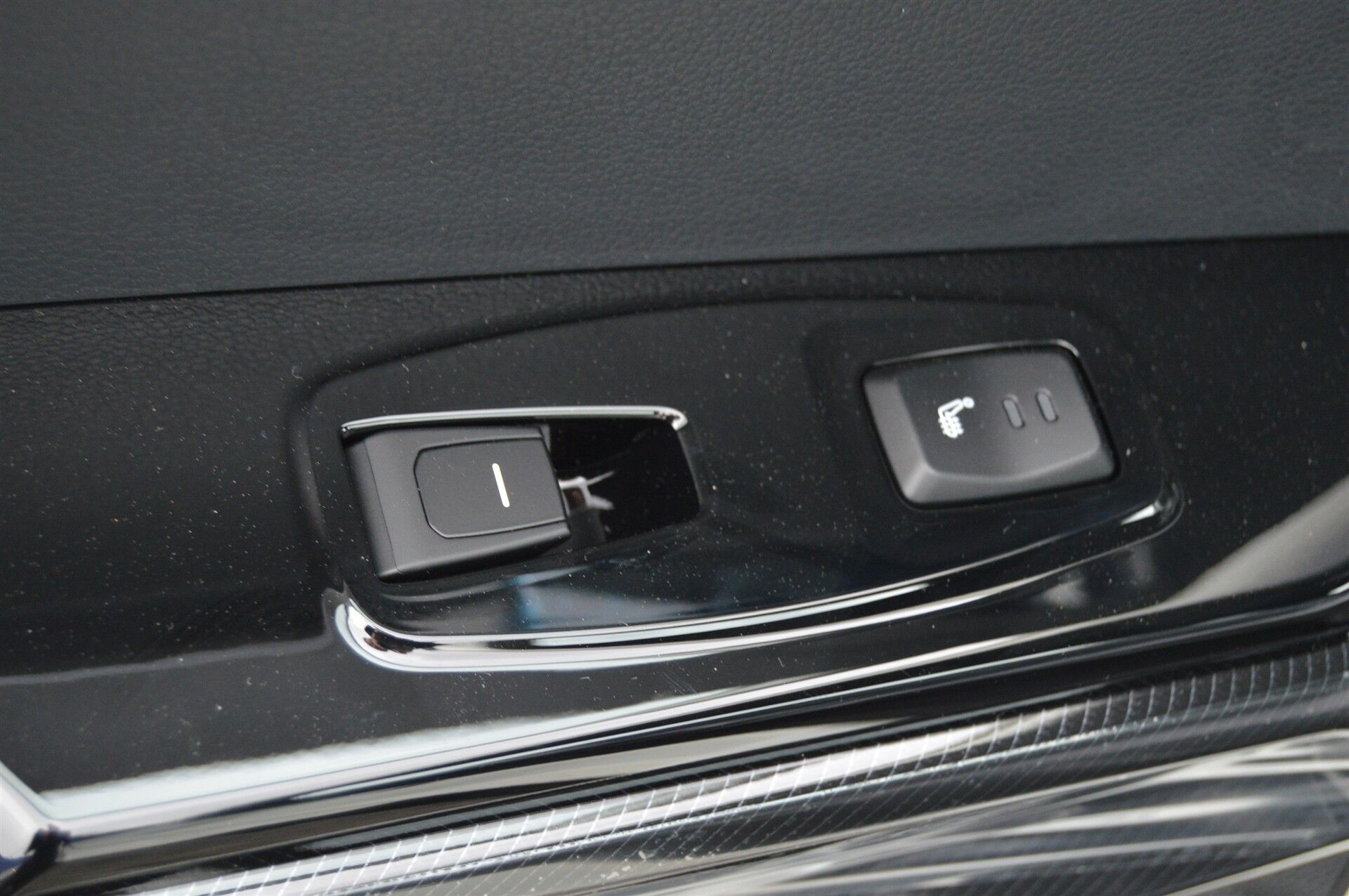Billede af KGM Musso EV EL Black Line AWD 237HK DobKab Aut.