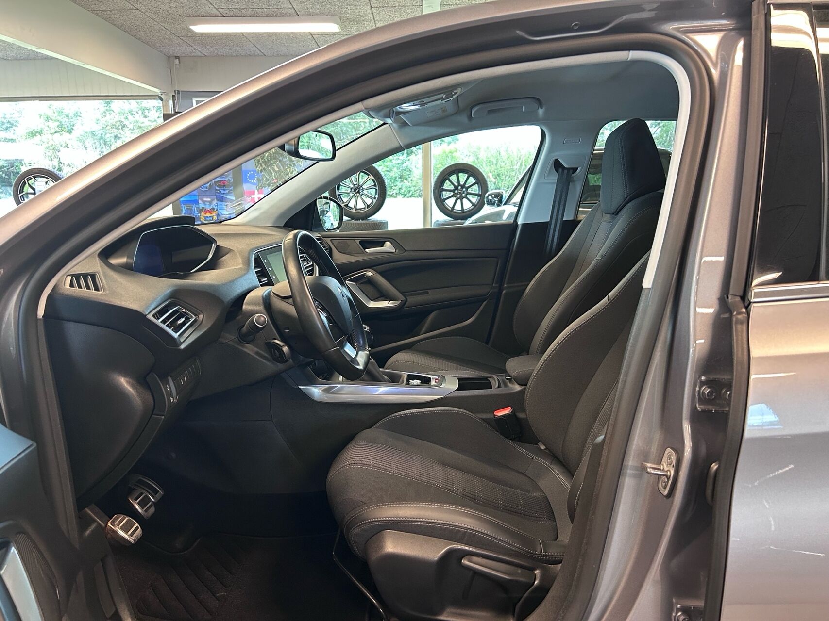Billede af Peugeot 308 1,5 BlueHDi Allure Grand 130HK 5d 6g