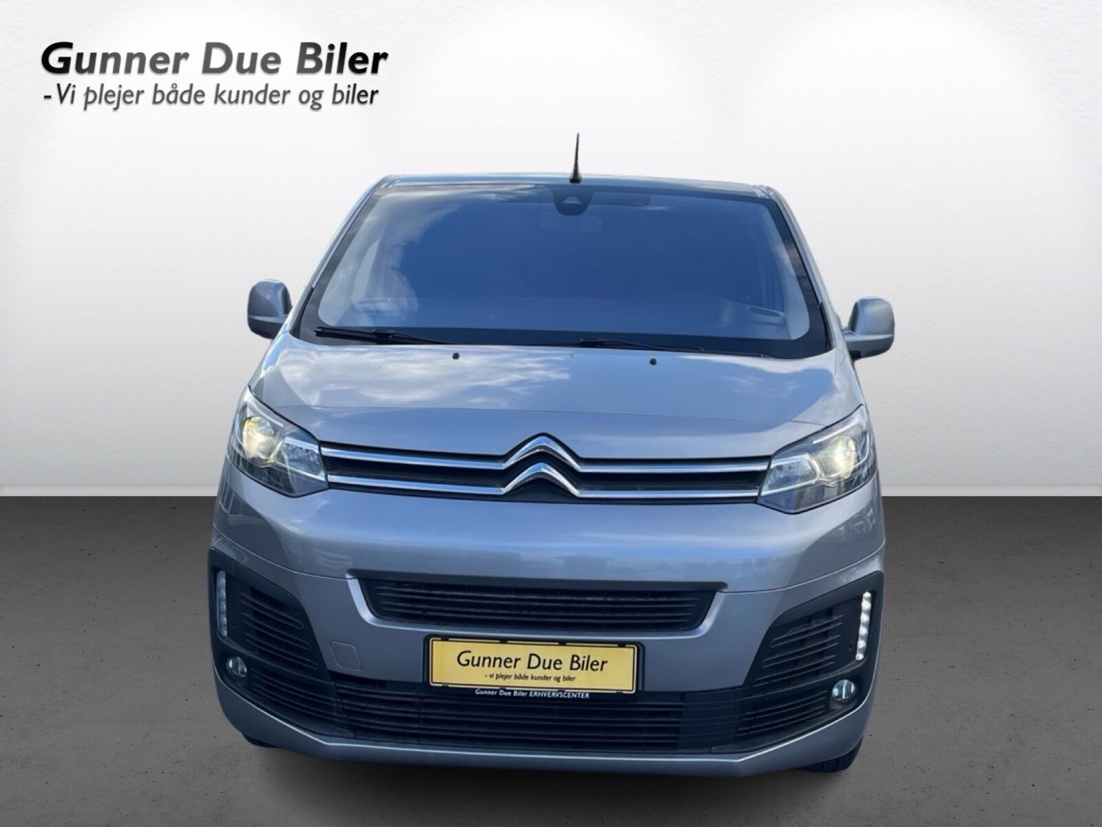 Billede af Citroën Jumpy L3 2,0 Blue HDi Masterline EAT8 180HK Van 8g Aut.