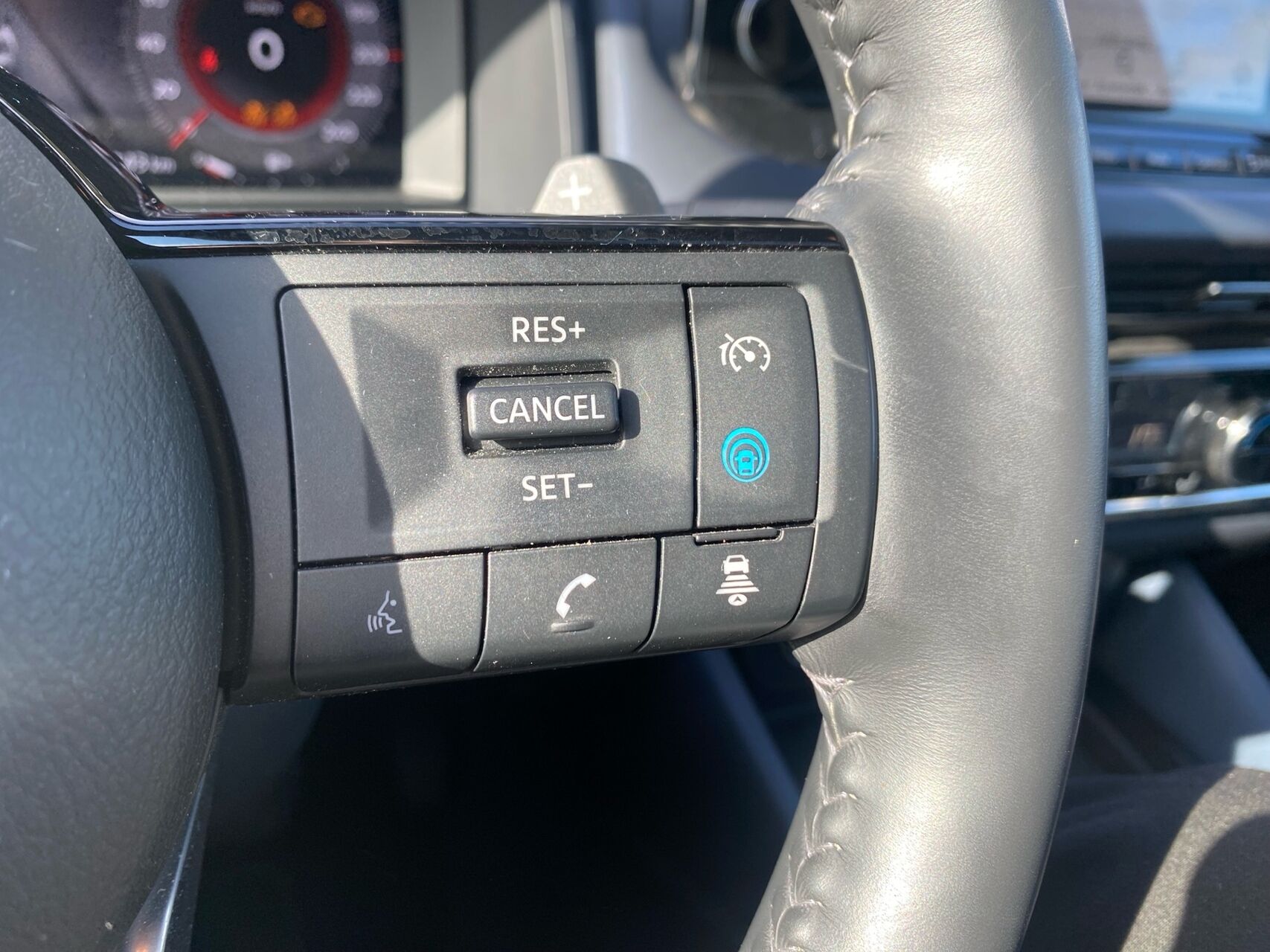 Billede af Nissan Qashqai 1,3 MHEV  Mild hybrid Tekna+ X-Tronic 158HK 5d 7g Aut.