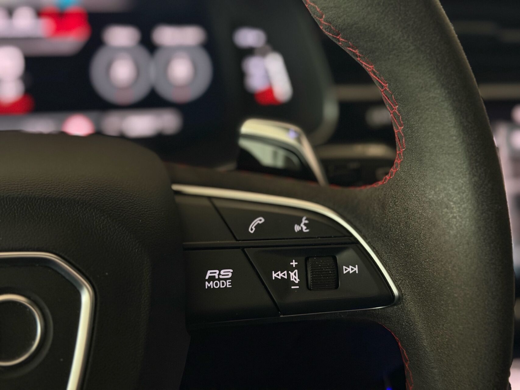 Billede af Audi RS Q8 4,0 TFSI Quattro Tiptr. 600HK 5d 8g Aut.