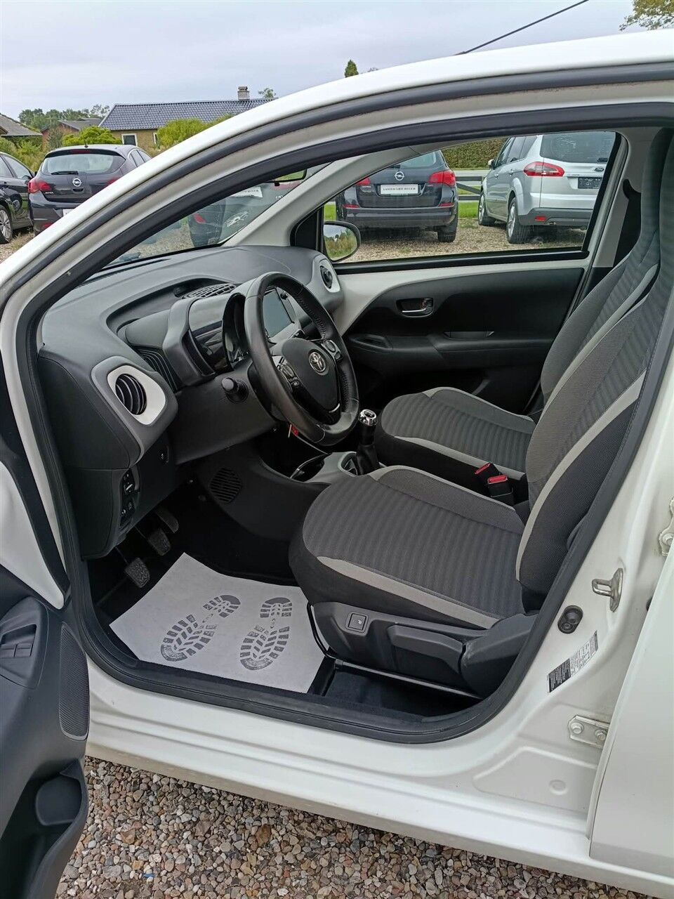 Billede af Toyota Aygo 1,0 VVT-I X-plore DAB+ 72HK 5d