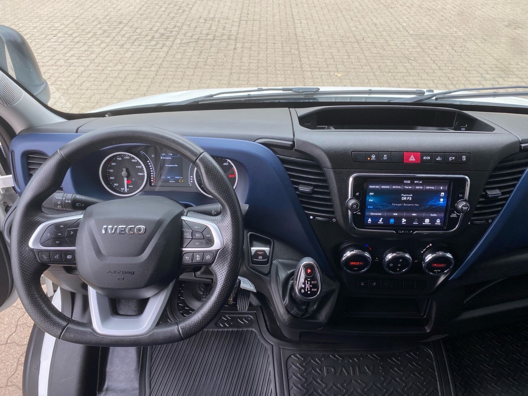 Billede af Iveco Daily 35S21 4100mm 3,0 D Forza+ 210HK Ladv./Chas. 8g Aut.