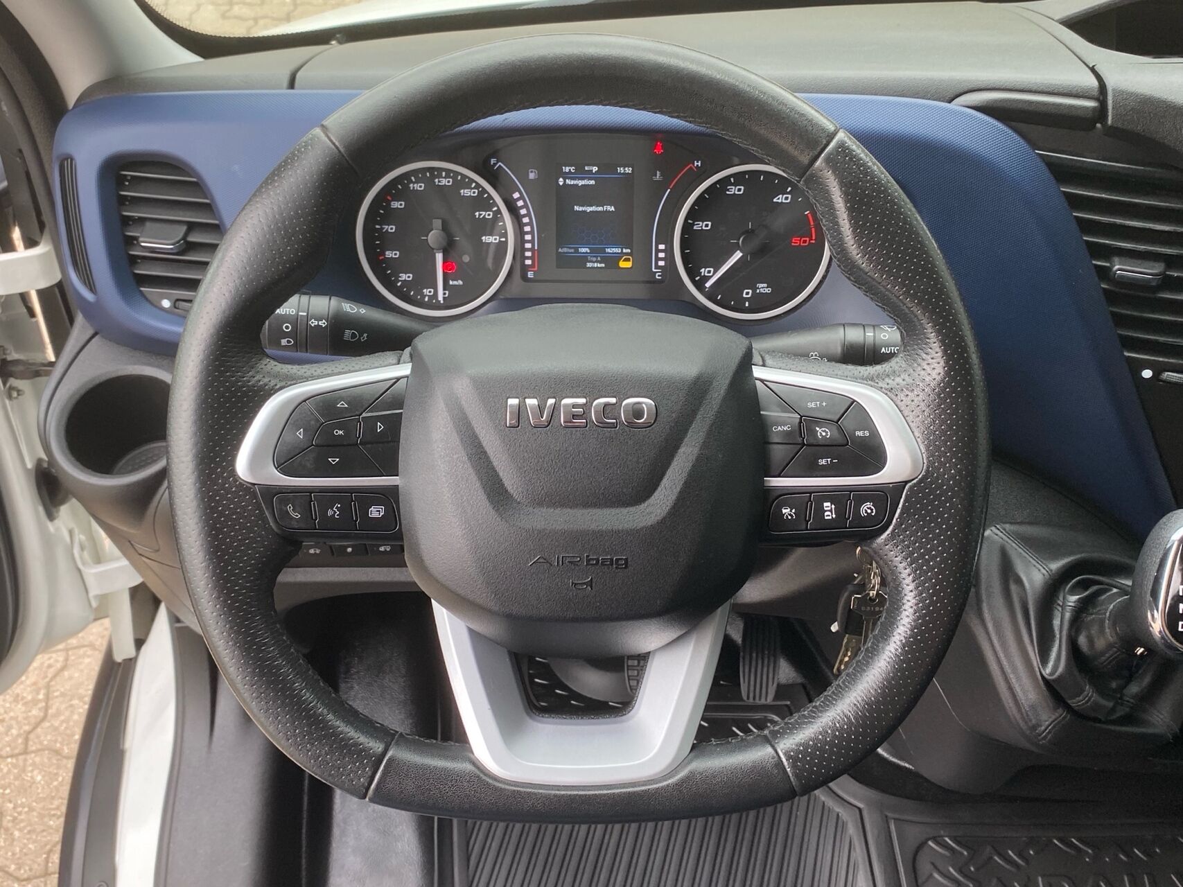 Billede af Iveco Daily 35S21 4100mm 3,0 D Forza+ 210HK Ladv./Chas. 8g Aut.