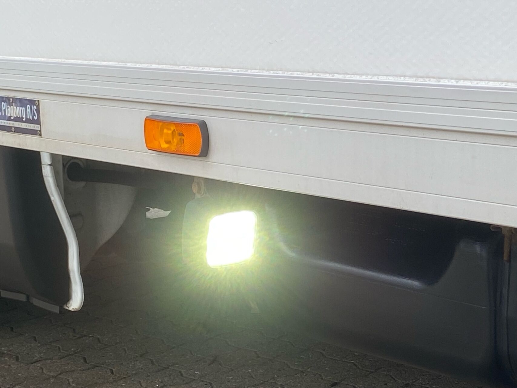 Billede af Iveco Daily 35S21 4100mm 3,0 D Forza+ 210HK Ladv./Chas. 8g Aut.
