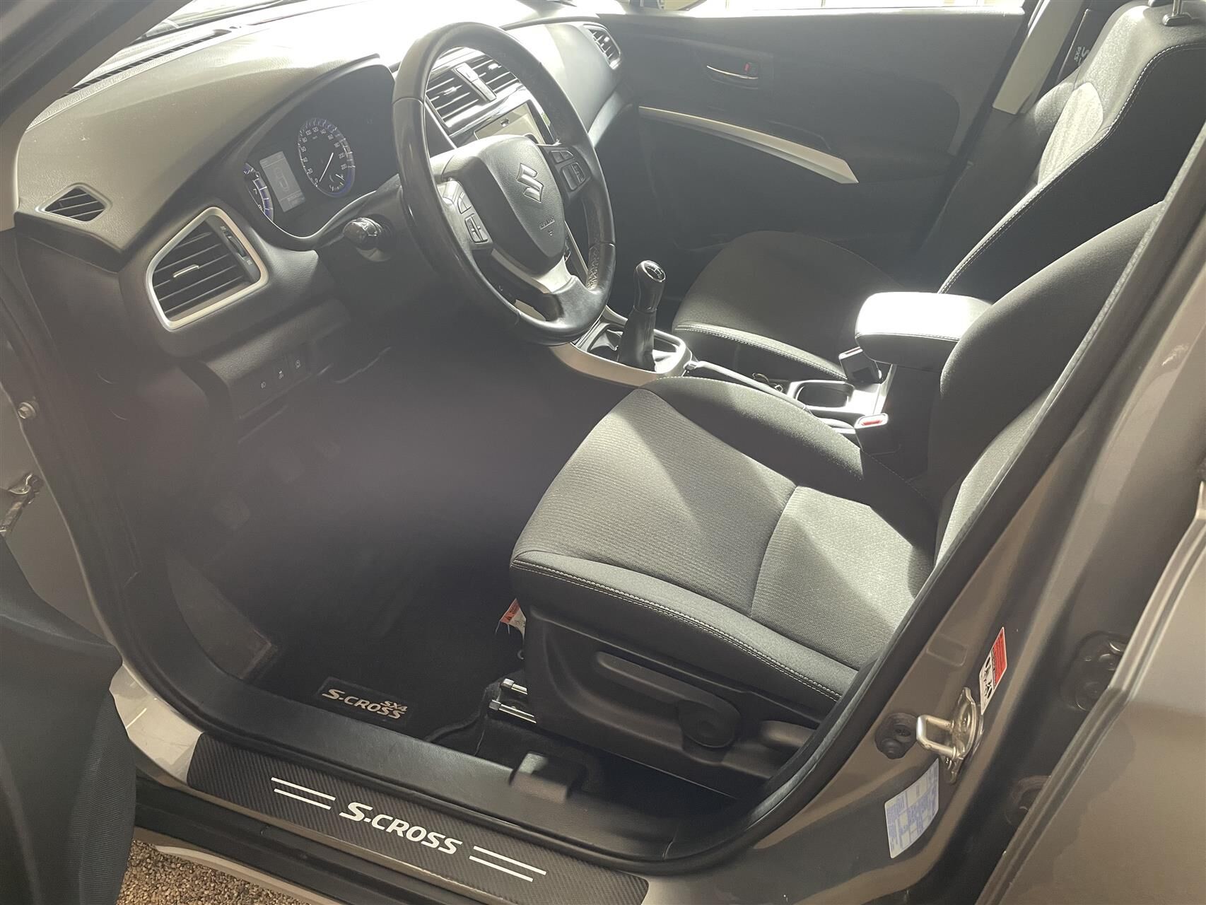 Billede af Suzuki S-Cross 1,0 Boosterjet Active 112HK 5d