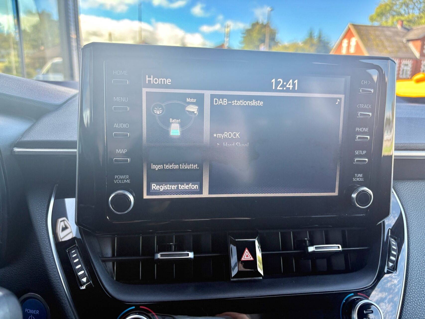 Billede af Toyota Corolla Touring Sports 2,0 Hybrid H3 Premium E-CVT 180HK Stc 6g Aut.