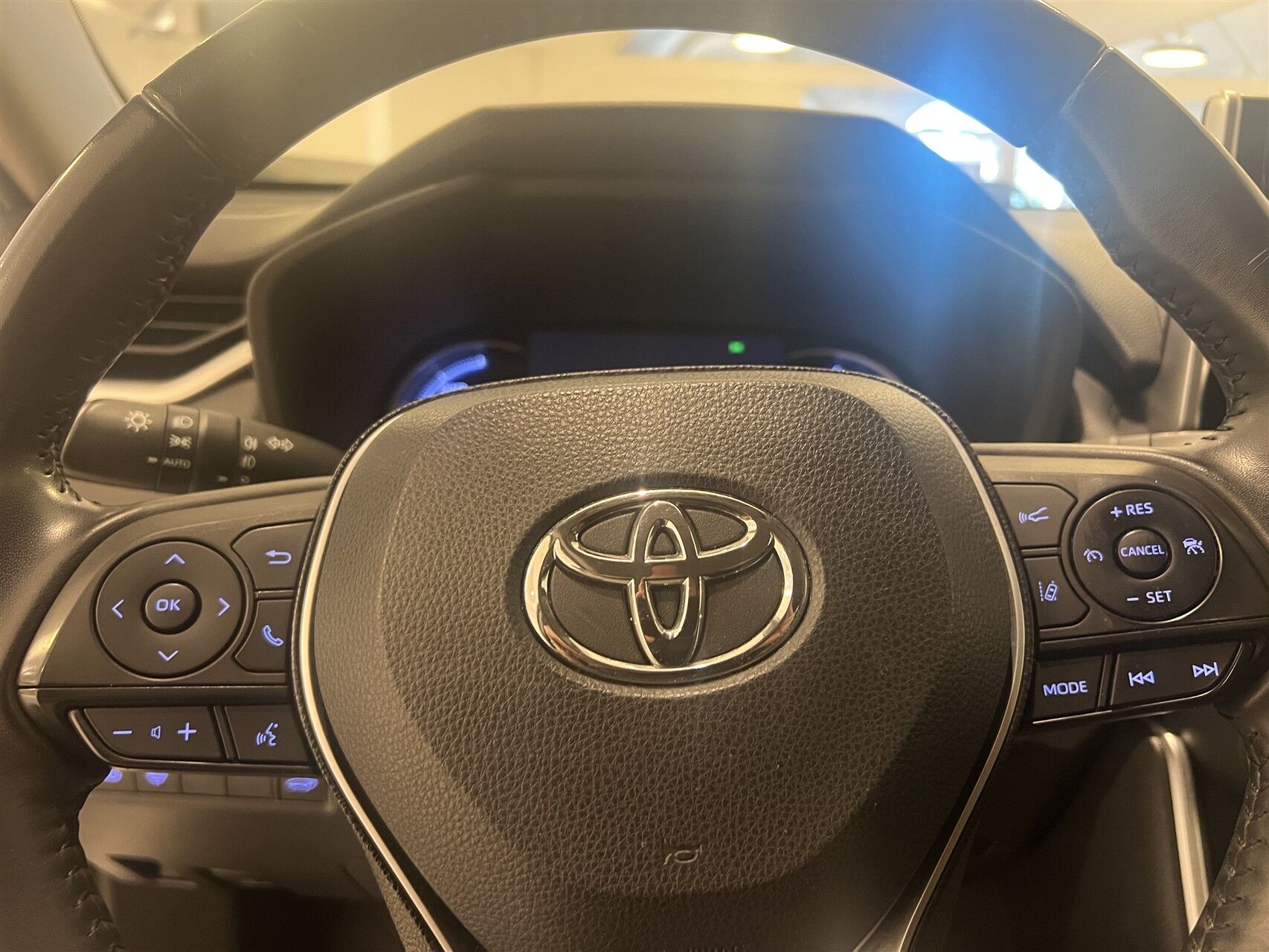 Billede af Toyota RAV4 2,5 Hybrid H3 Business 218HK 5d 6g Aut.