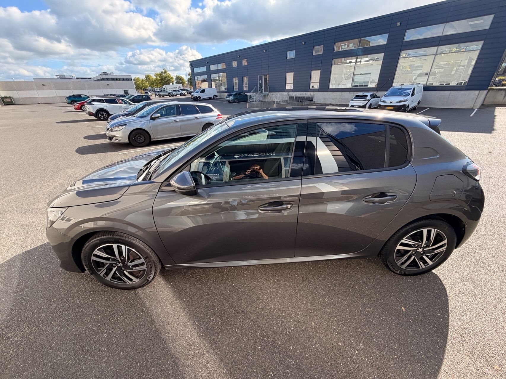 Billede af Peugeot 208 1,5 BlueHDi Edition 210+ 102HK 5d 6g