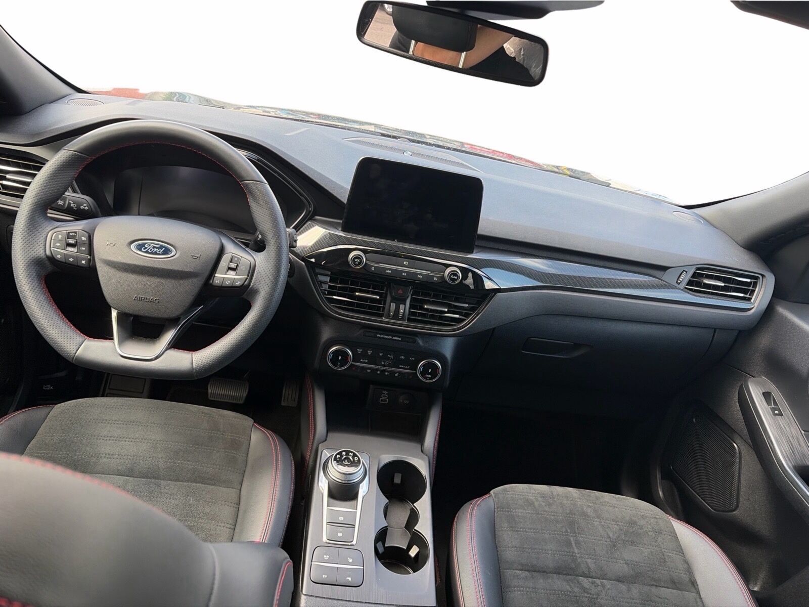 Billede af Ford Kuga 2,5 Plugin-hybrid ST-Line X CVT 225HK 5d Trinl. Gear