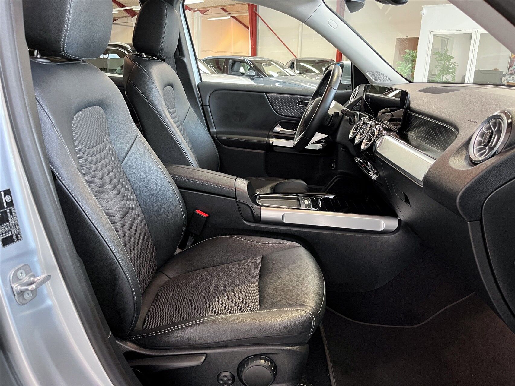 Billede af Mercedes-Benz EQB 250+ EL Progressive 190HK 5d Aut.