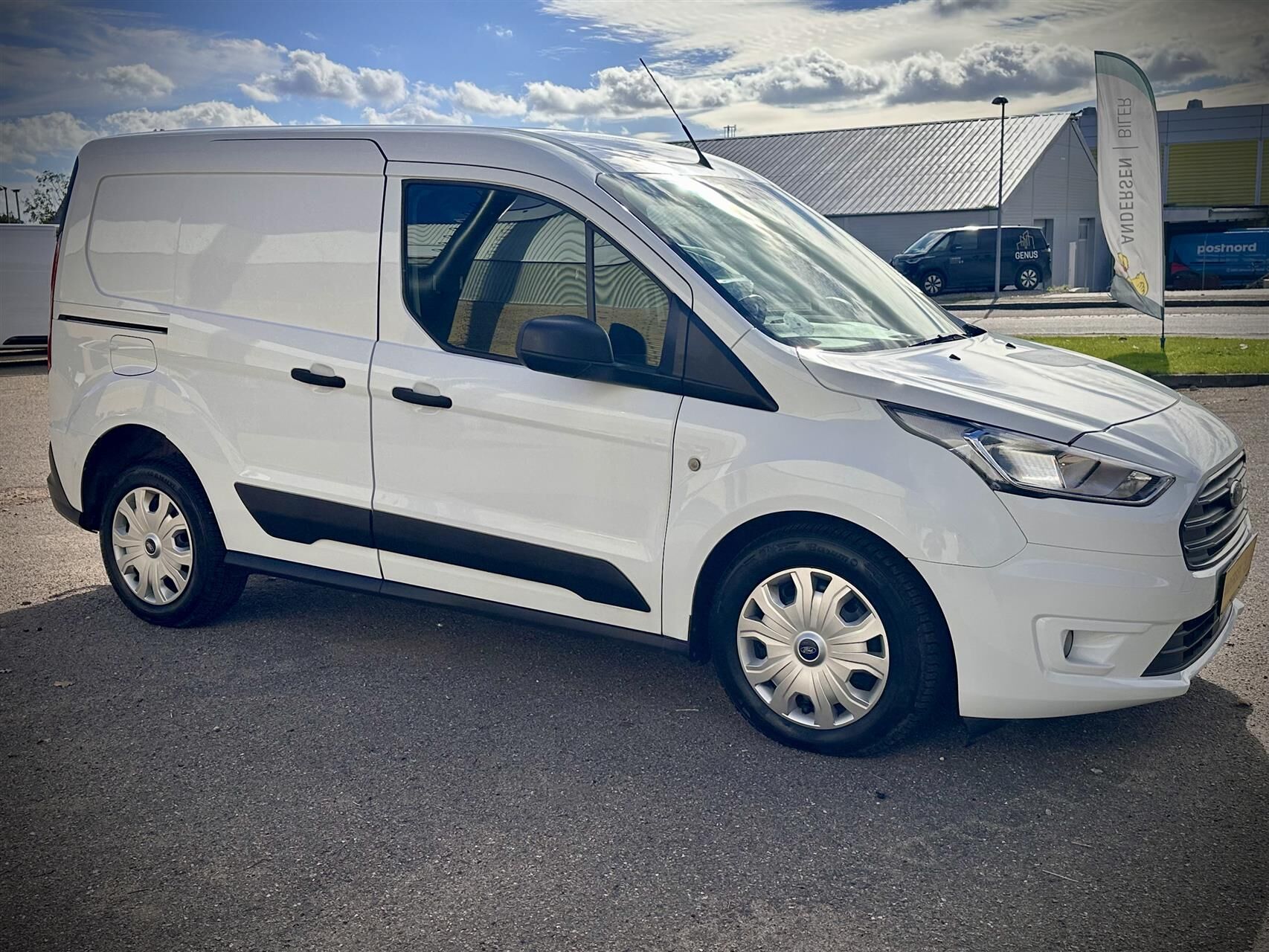 Billede af Ford Transit Connect Kort 1,5 EcoBlue Trend 120HK Van 8g Aut.