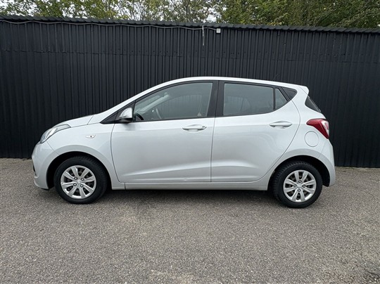 Hyundai i10 1,0 Passion 66HK 5d