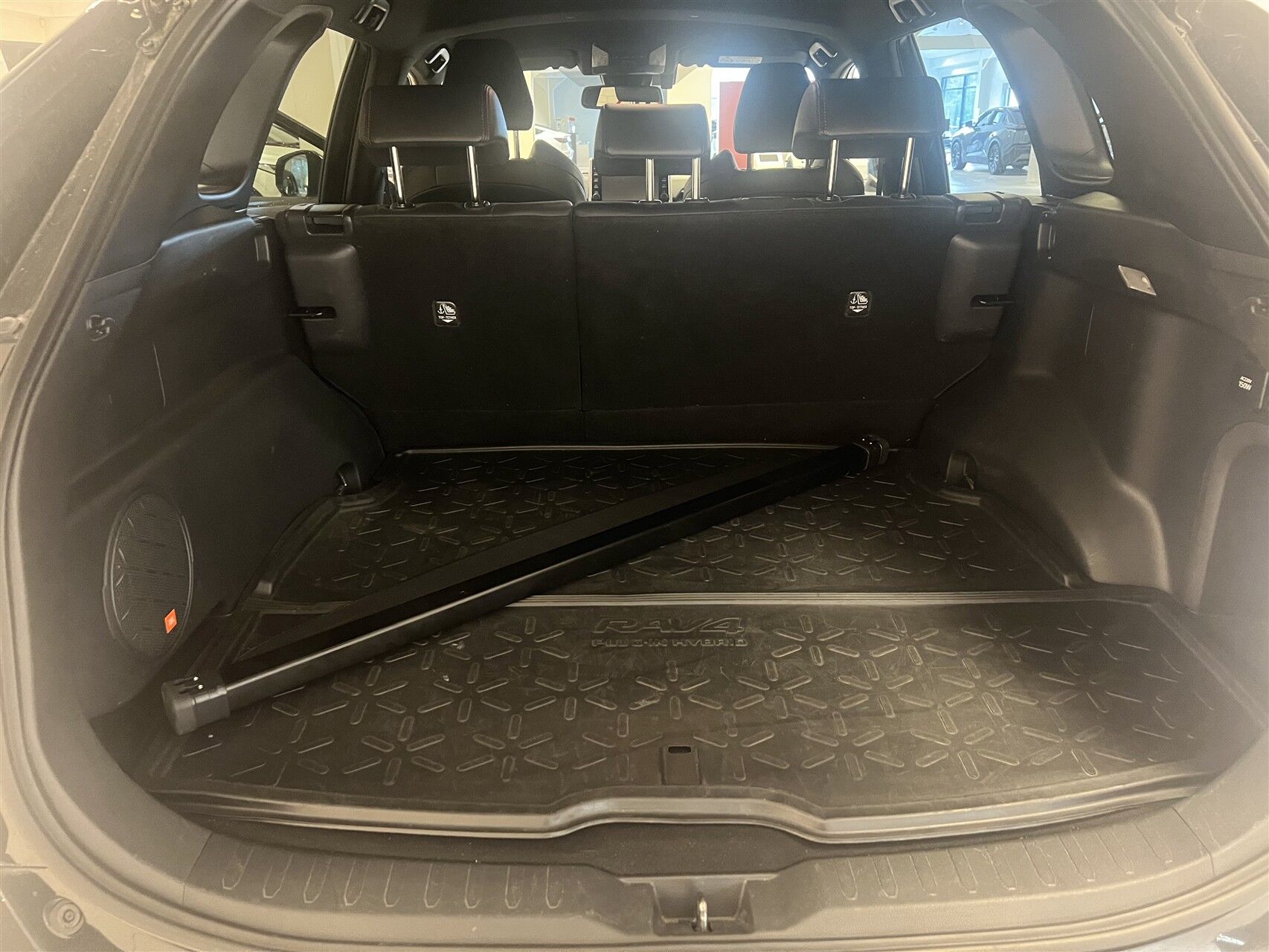 Billede af Toyota RAV4 Plug-in 2,5 Plugin-hybrid H3 Premium AWD 306HK 5d 6g Aut.