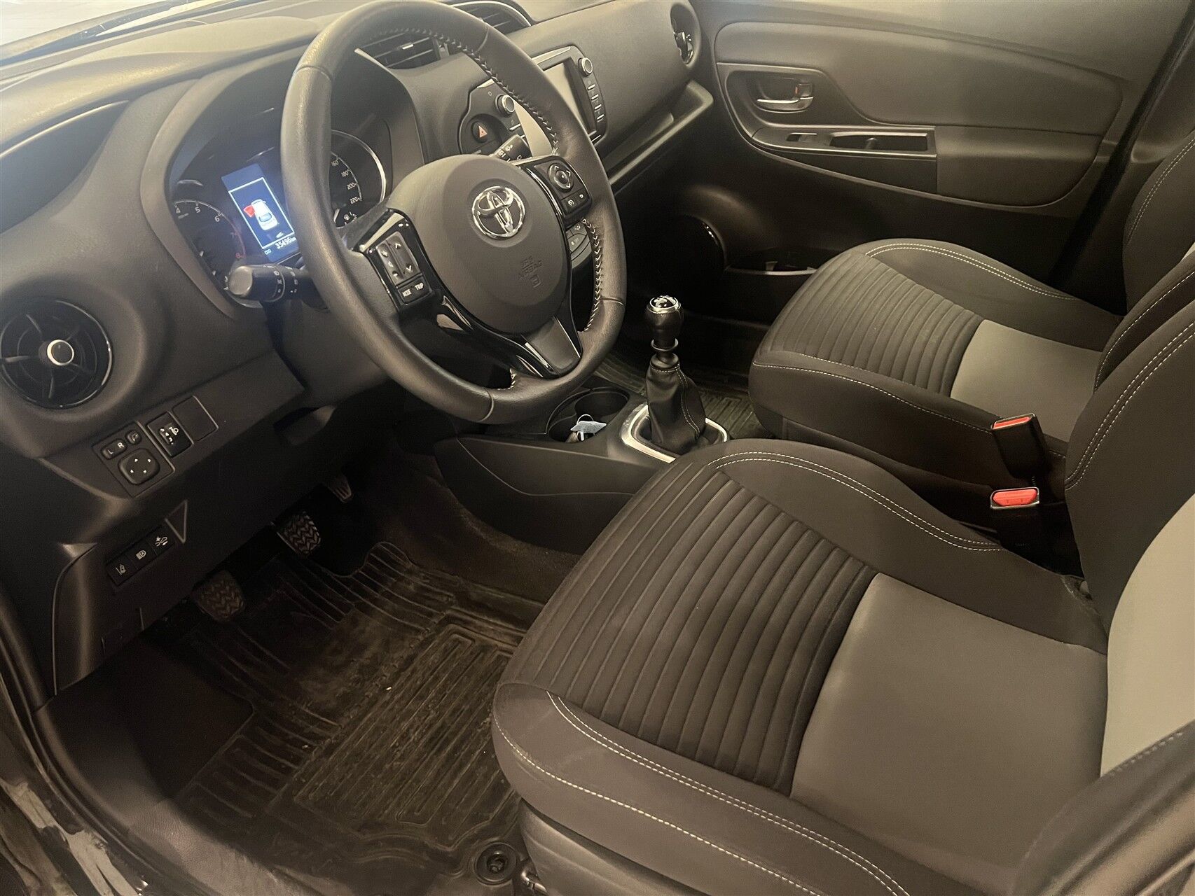 Billede af Toyota Yaris 1,5 VVT-I T3 Smartpakke 111HK 5d 6g