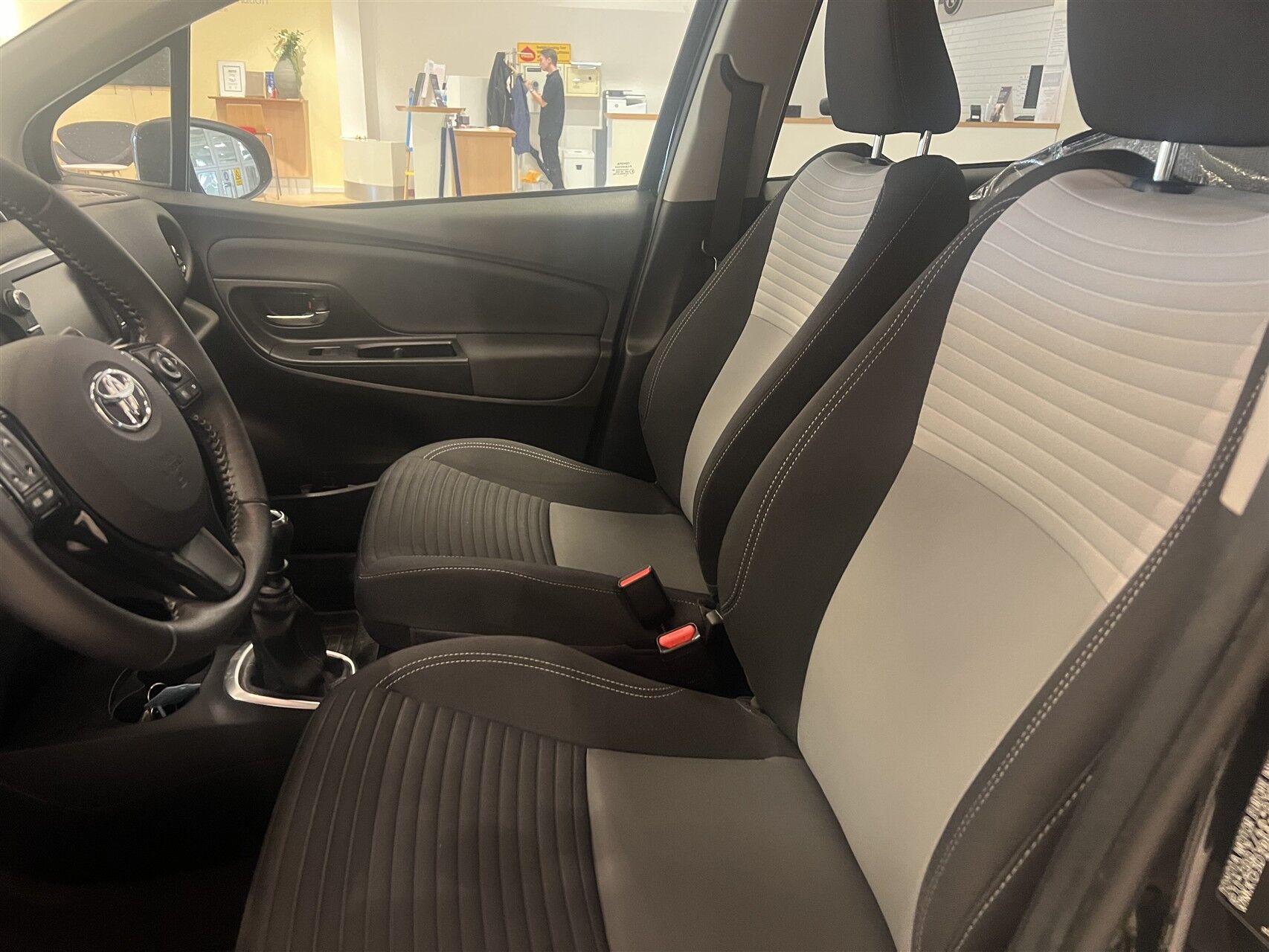 Billede af Toyota Yaris 1,5 VVT-I T3 Smartpakke 111HK 5d 6g