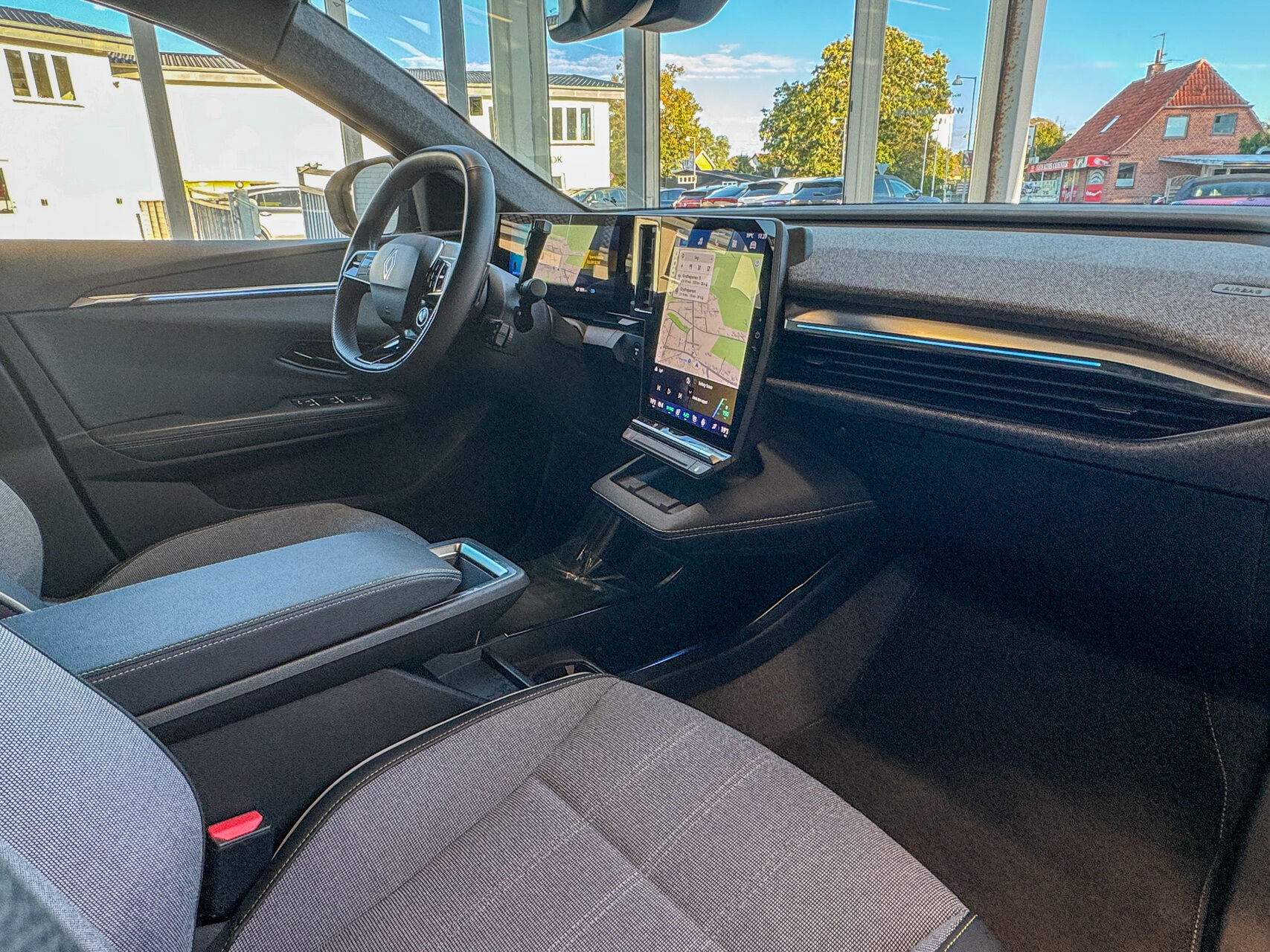 Billede af Renault Scénic E-TECH Techno 220HK Aut.