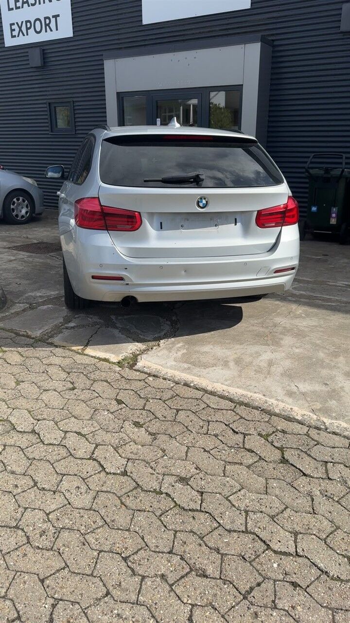 Billede af BMW 318d Touring 2,0 D Steptronic 150HK Stc 8g Aut.