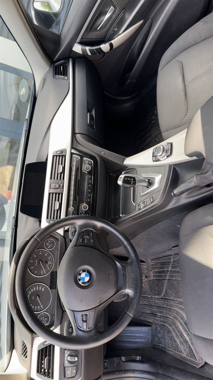 Billede af BMW 318d Touring 2,0 D Steptronic 150HK Stc 8g Aut.