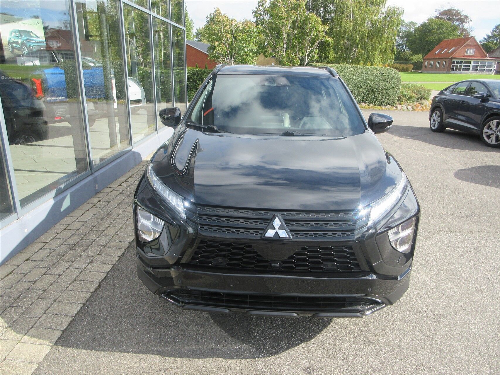 Billede af Mitsubishi Eclipse Cross 2,4 Plugin-hybrid Sport Tech 4WD 188HK 5d Trinl. Gear
