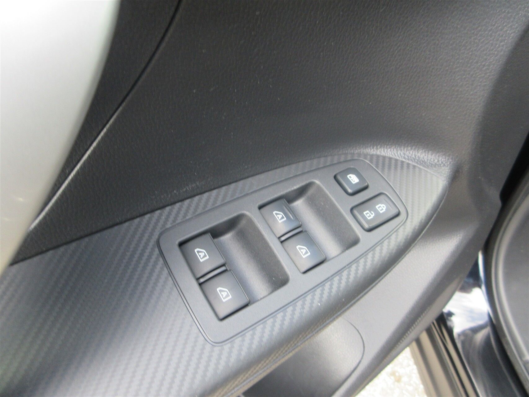 Billede af Mitsubishi Eclipse Cross 2,4 Plugin-hybrid Sport Tech 4WD 188HK 5d Trinl. Gear