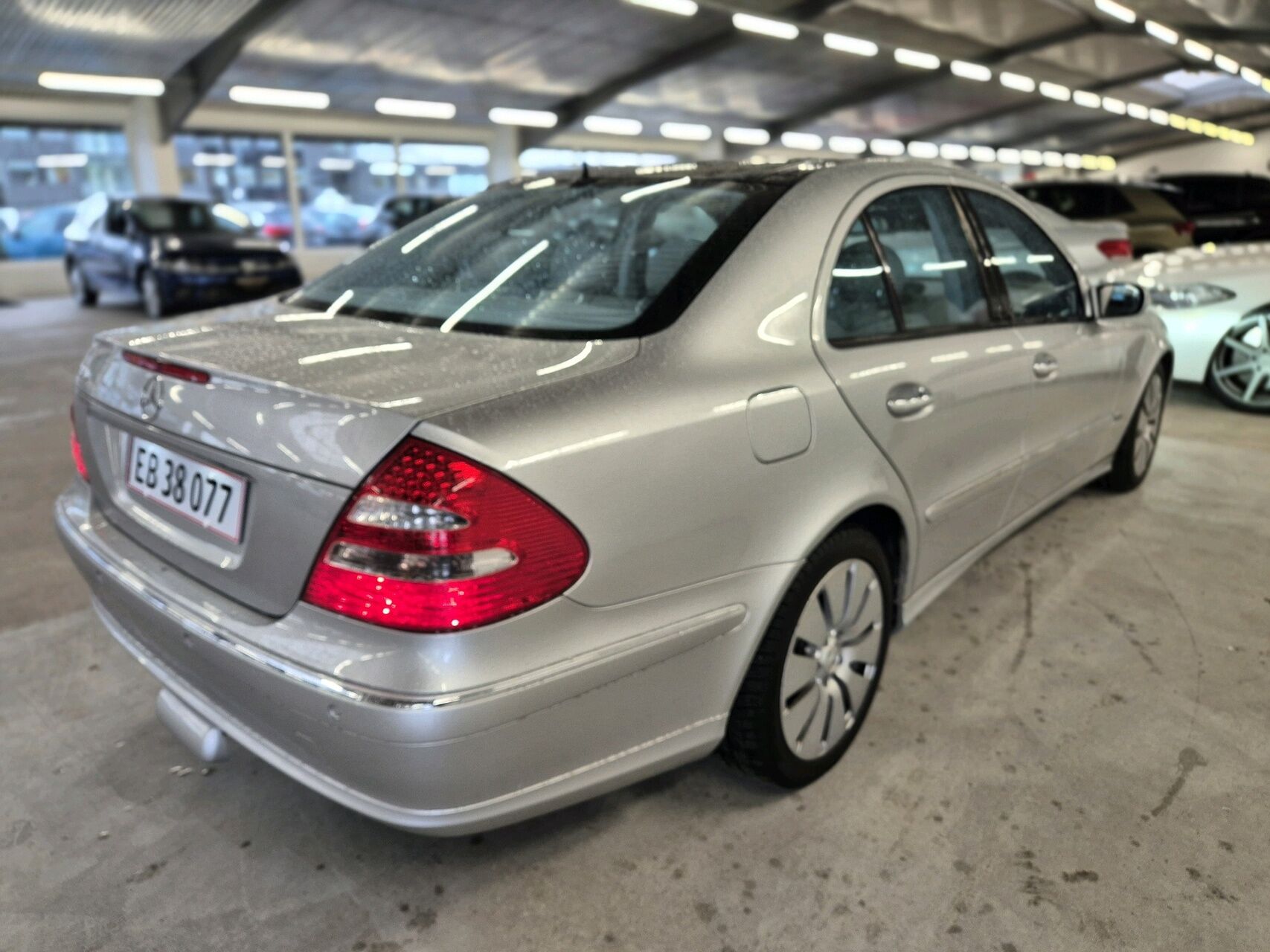 Billede af Mercedes-Benz E320 3,2 224HK Aut.