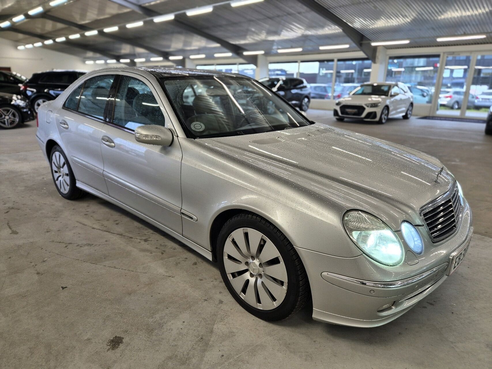 Billede af Mercedes-Benz E320 3,2 224HK Aut.