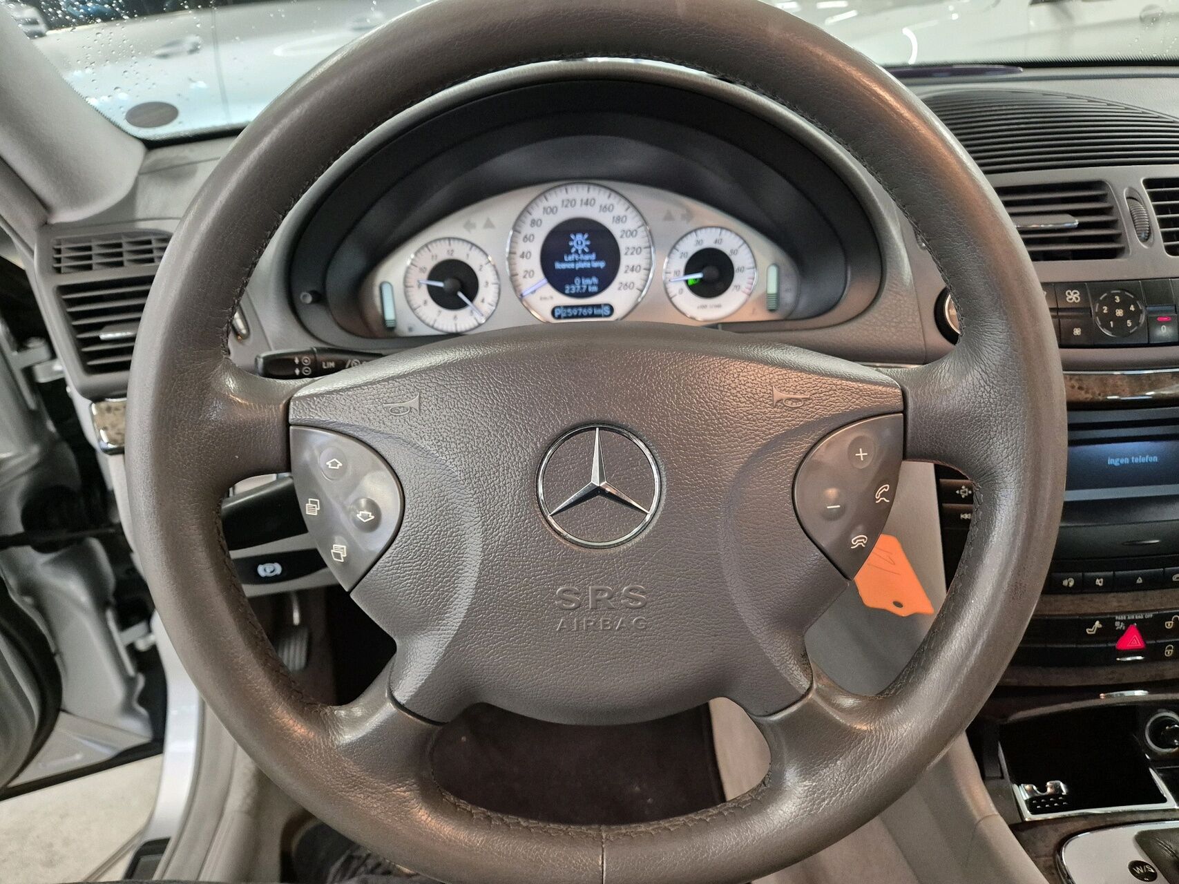 Billede af Mercedes-Benz E320 3,2 224HK Aut.