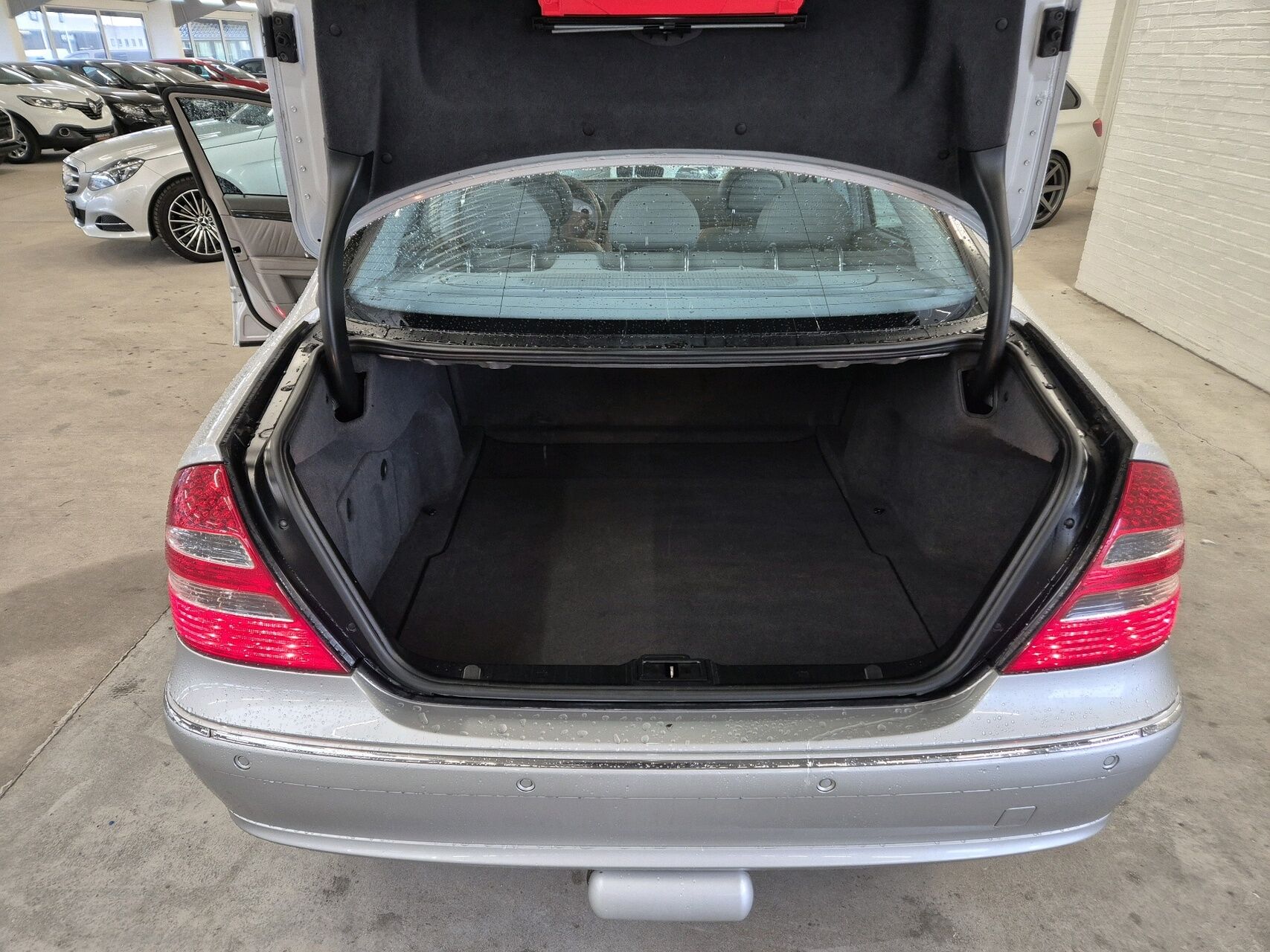 Billede af Mercedes-Benz E320 3,2 224HK Aut.