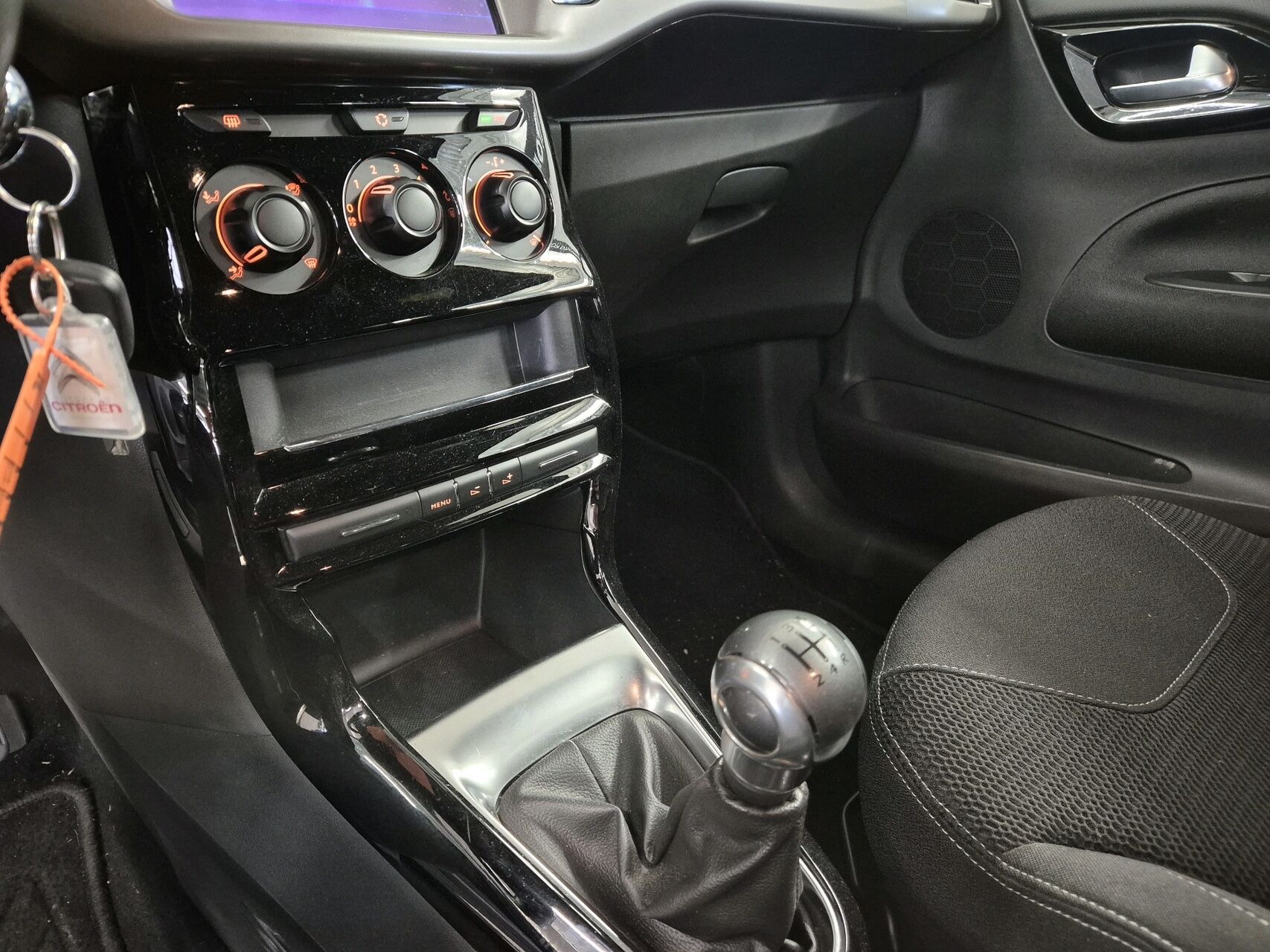 Billede af DS DS3 1,6 Blue HDi Style start/stop 100HK 3d