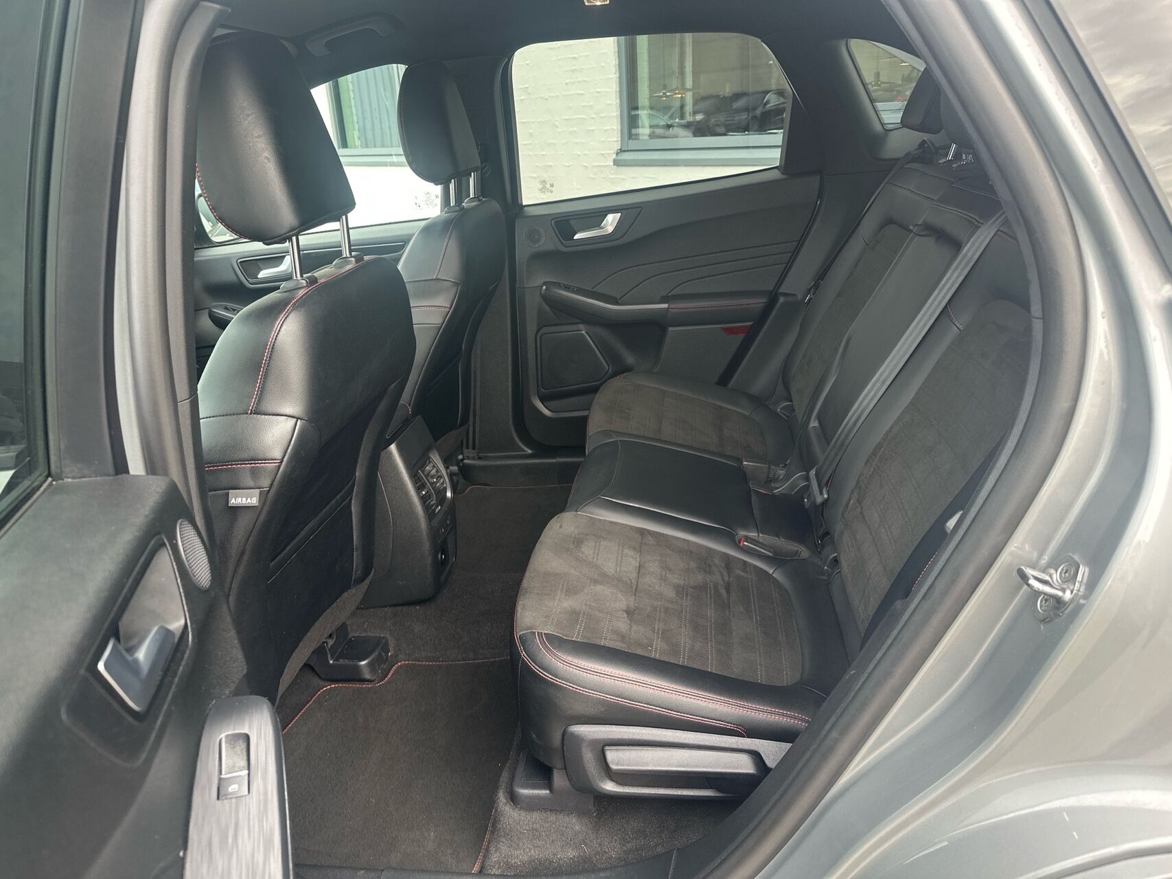 Billede af Ford Kuga 2,5 Plugin-hybrid ST-Line X CVT 225HK 5d Trinl. Gear