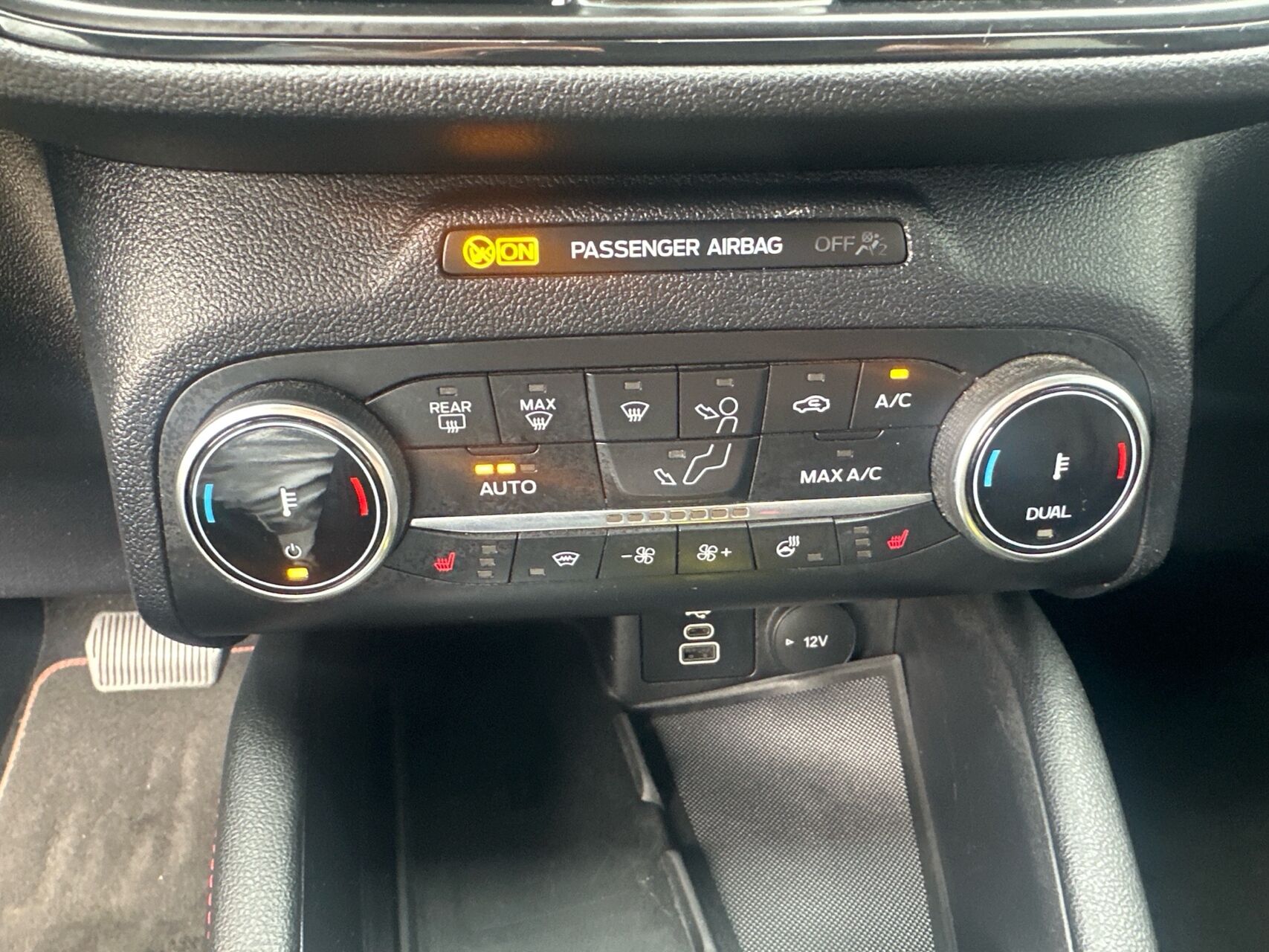 Billede af Ford Kuga 2,5 Plugin-hybrid ST-Line X CVT 225HK 5d Trinl. Gear