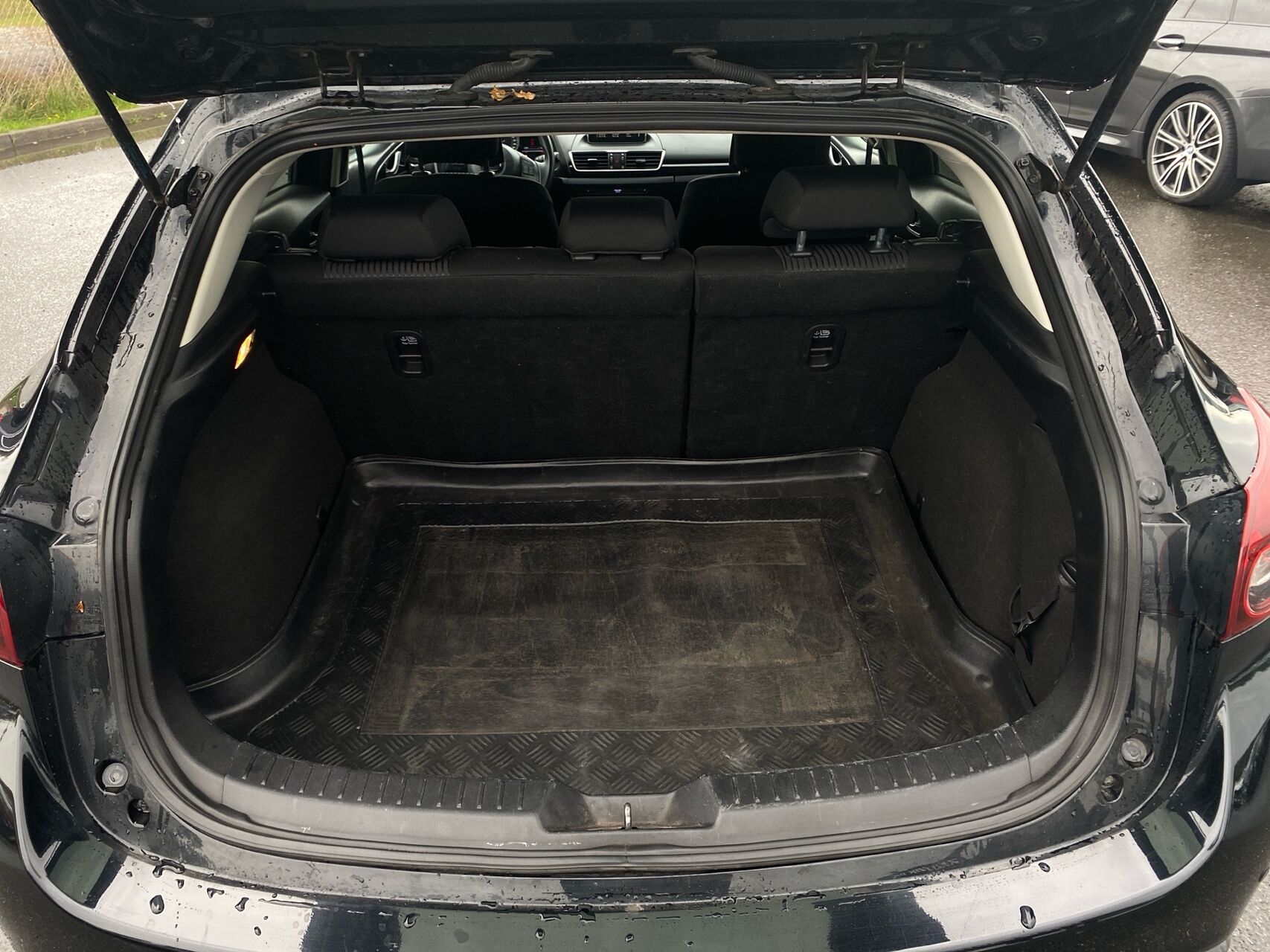 Billede af Mazda 3 2,0 Skyactiv-G Vision 120HK 5d 6g