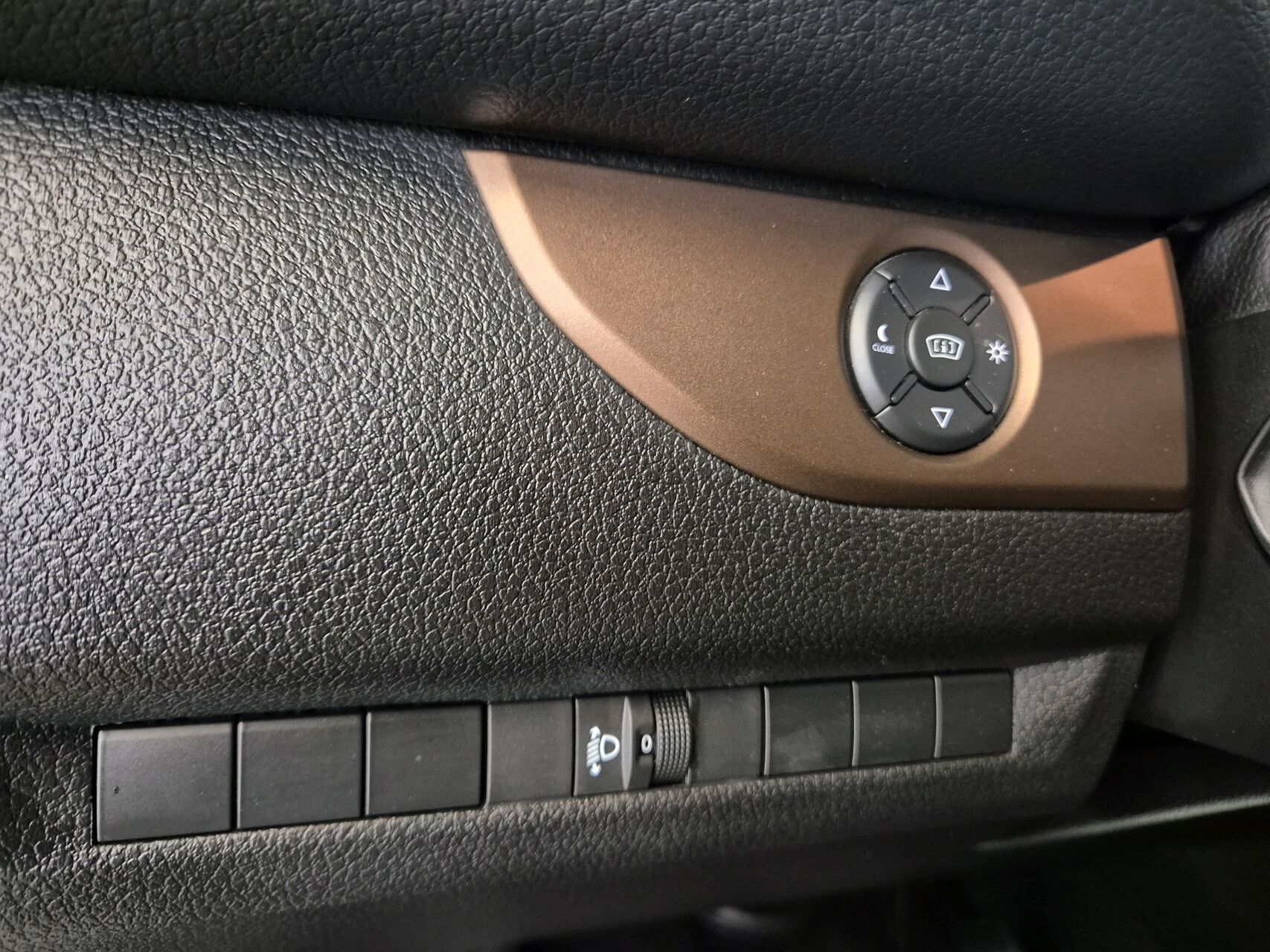 Billede af Toyota Proace Verso Electric Long EL Combi m/Dobbelt bagdør, En Skydedør 136HK Aut.